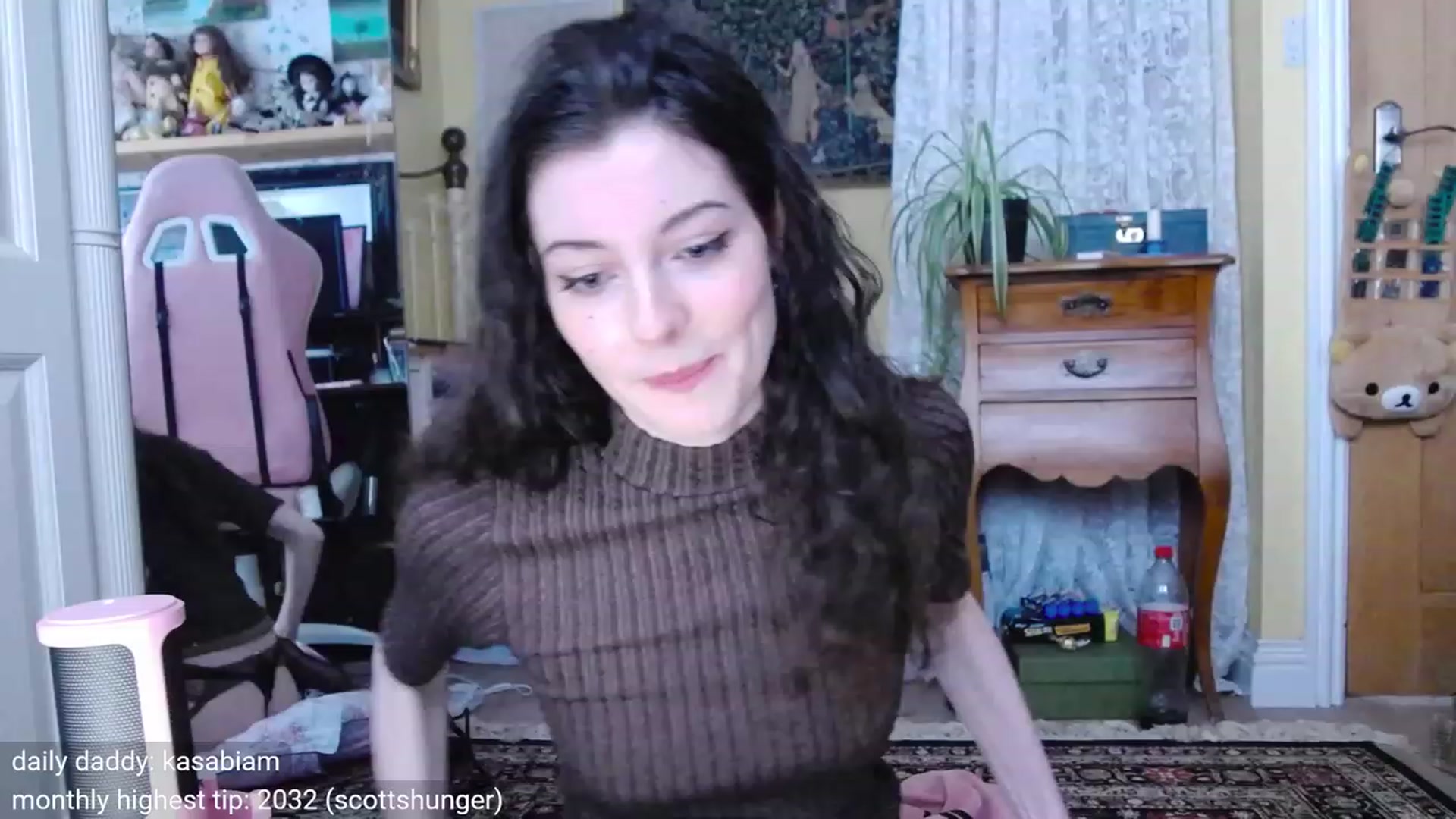 Gallery image thumbnail from viola__'s myfreecams stream on, 10/27/2023, 17:19 image 12 of 20