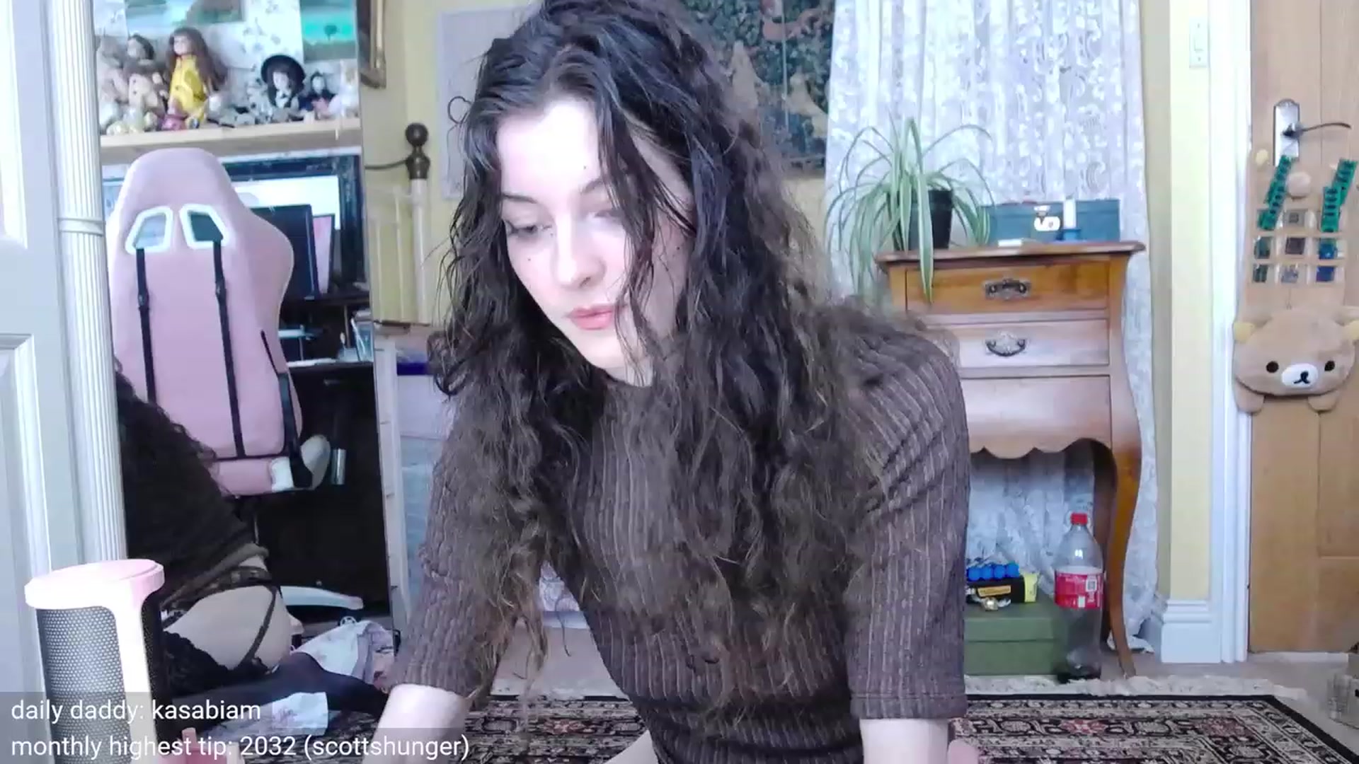 Gallery image thumbnail from viola__'s myfreecams stream on, 10/27/2023, 17:19 image 9 of 20