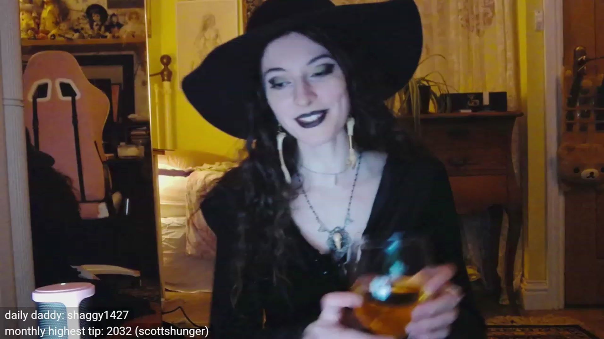 Gallery image thumbnail from viola__'s myfreecams stream on, 10/31/2023, 20:49 image 4 of 20