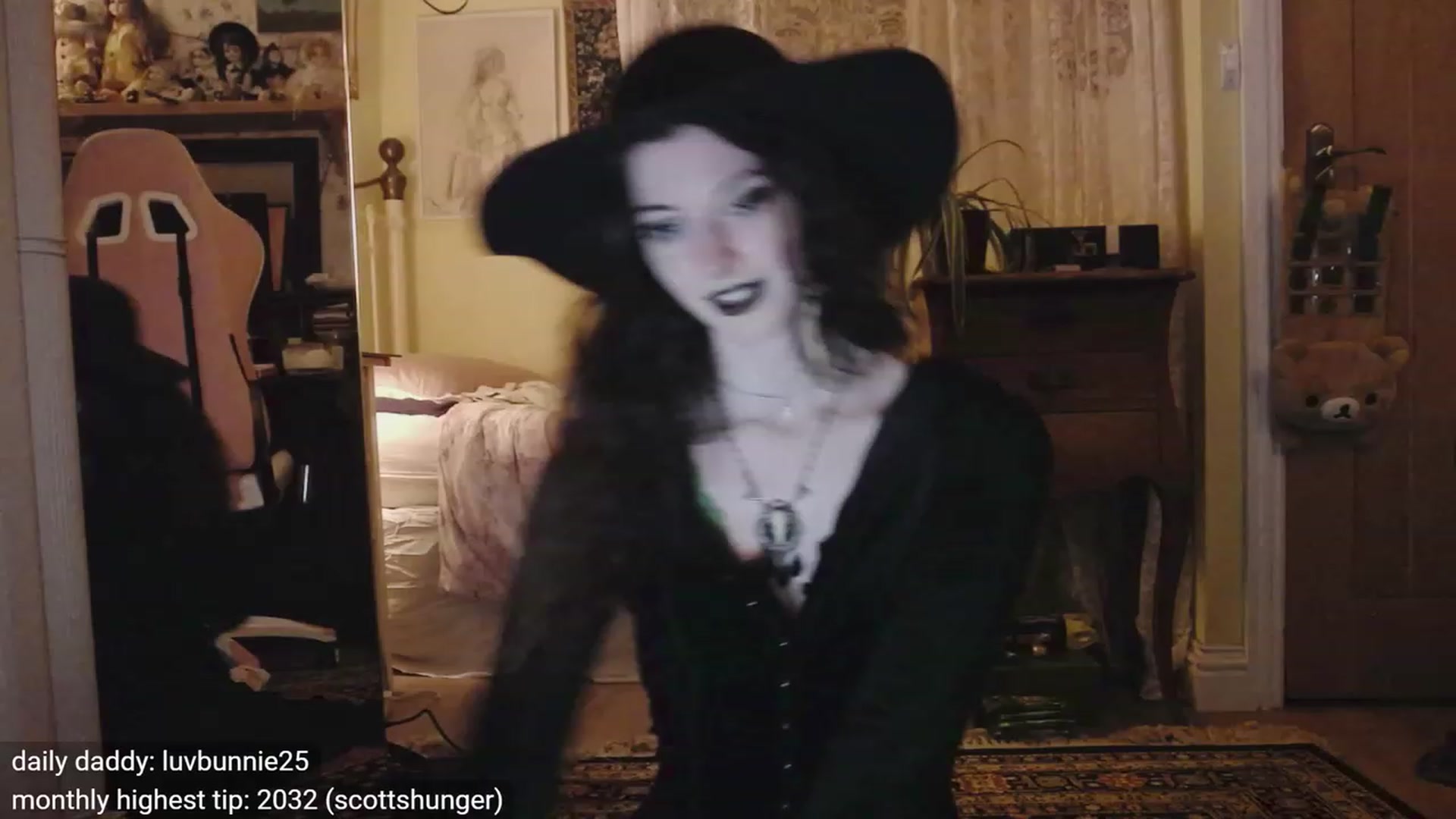 Gallery image thumbnail from viola__'s myfreecams stream on, 10/31/2023, 20:49 image 10 of 20