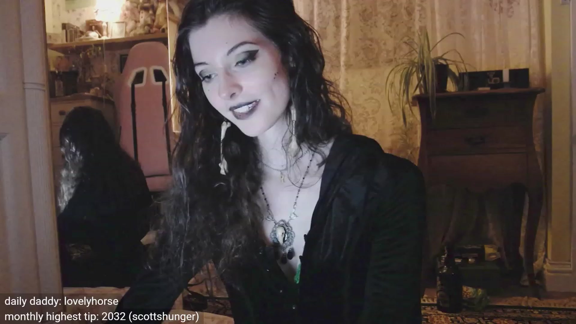 Gallery image thumbnail from viola__'s myfreecams stream on, 11/01/2023, 24:52 image 11 of 20