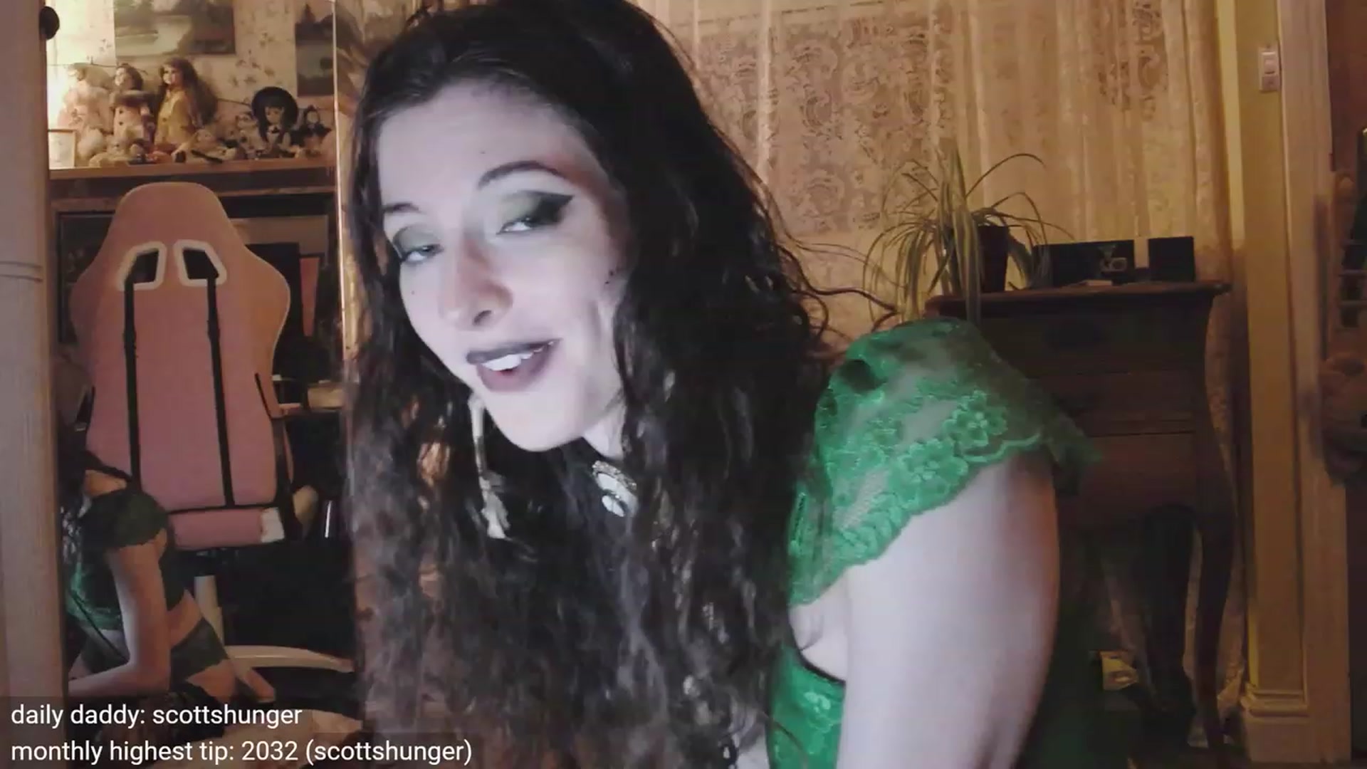Gallery image thumbnail from viola__'s myfreecams stream on, 11/01/2023, 24:52 image 19 of 20