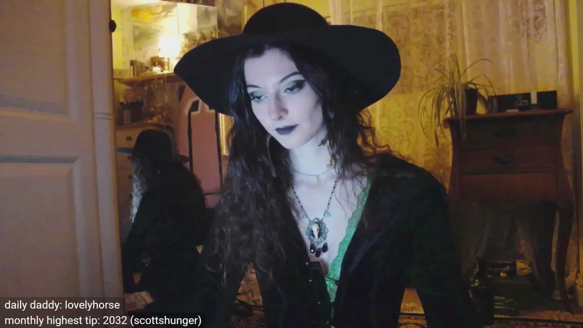 Gallery image thumbnail from viola__'s myfreecams stream on, 11/01/2023, 24:52 image 1 of 20