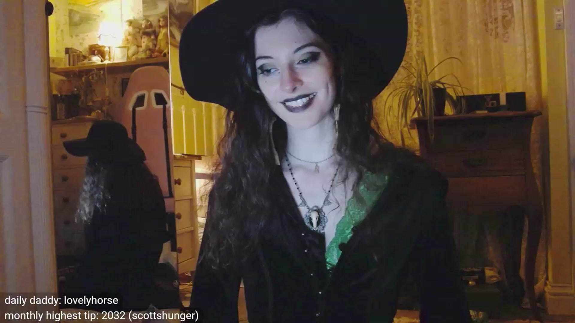 Gallery image thumbnail from viola__'s myfreecams stream on, 11/01/2023, 24:52 image 8 of 20