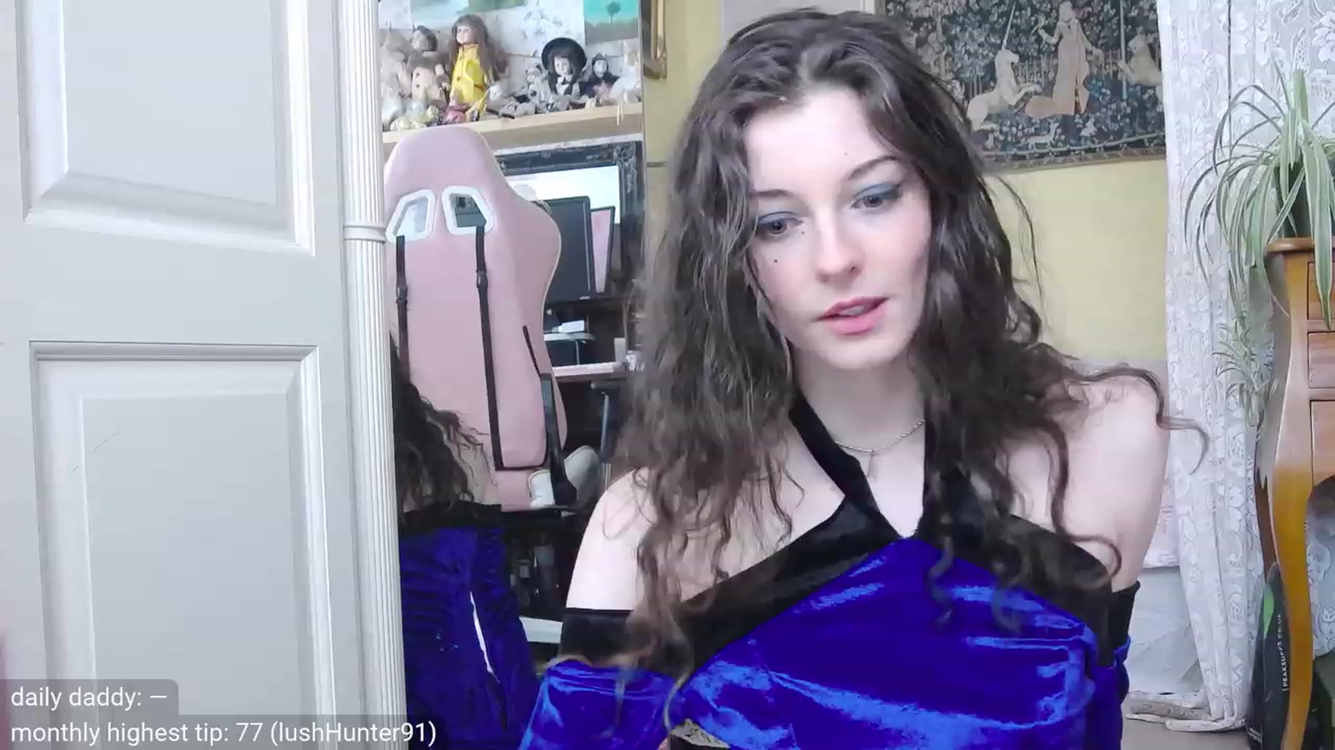 Gallery image thumbnail from viola__'s myfreecams stream on, 11/02/2023, 16:05 image 2 of 20