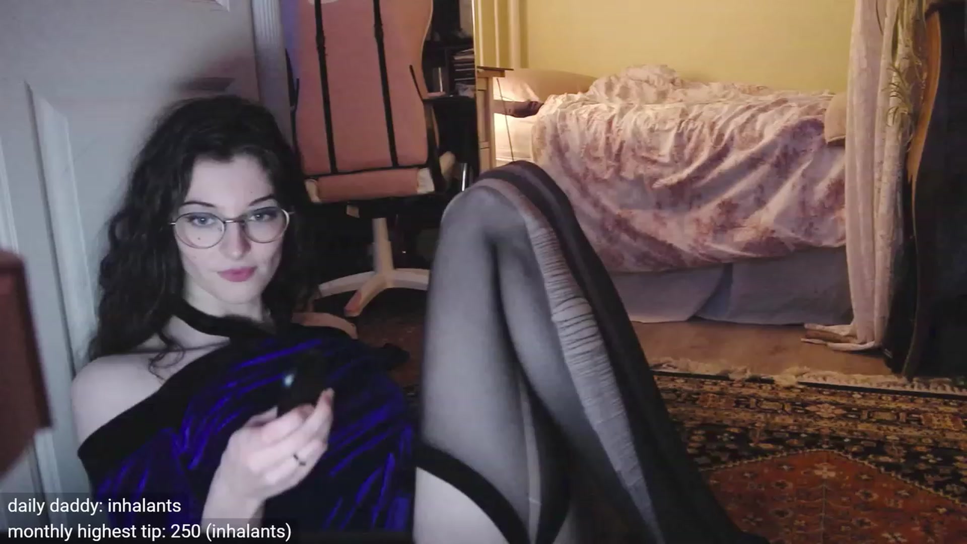 Gallery image thumbnail from viola__'s myfreecams stream on, 11/02/2023, 18:16 image 11 of 20