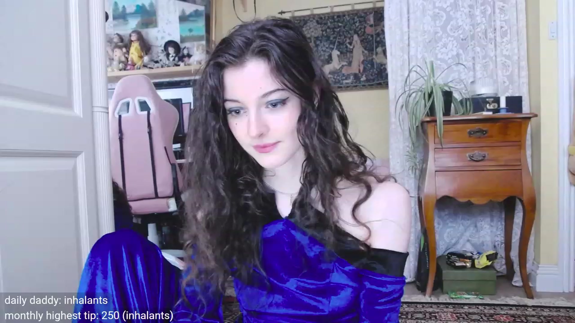 Gallery image thumbnail from viola__'s myfreecams stream on, 11/02/2023, 18:16 image 7 of 20