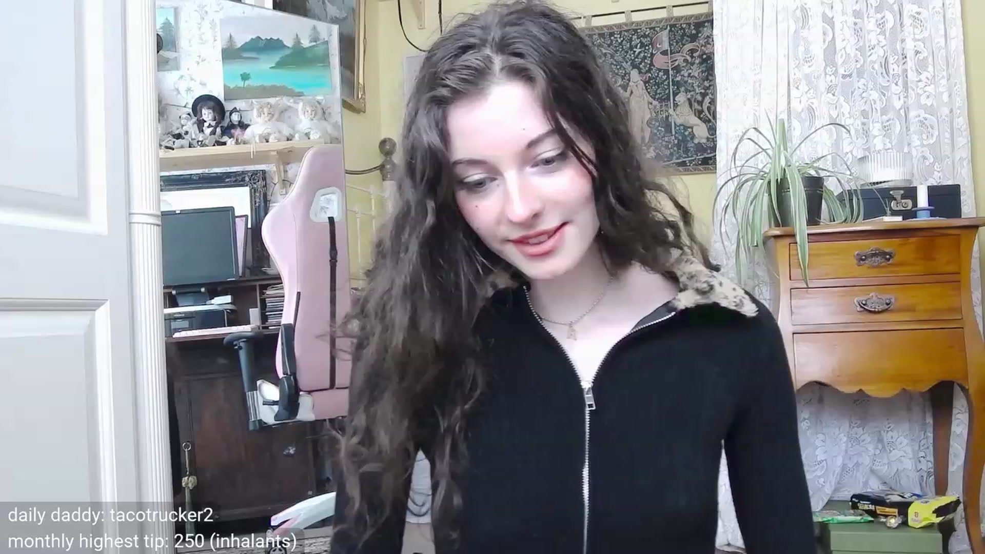 Gallery image thumbnail from viola__'s myfreecams stream on, 11/03/2023, 14:55 image 11 of 20
