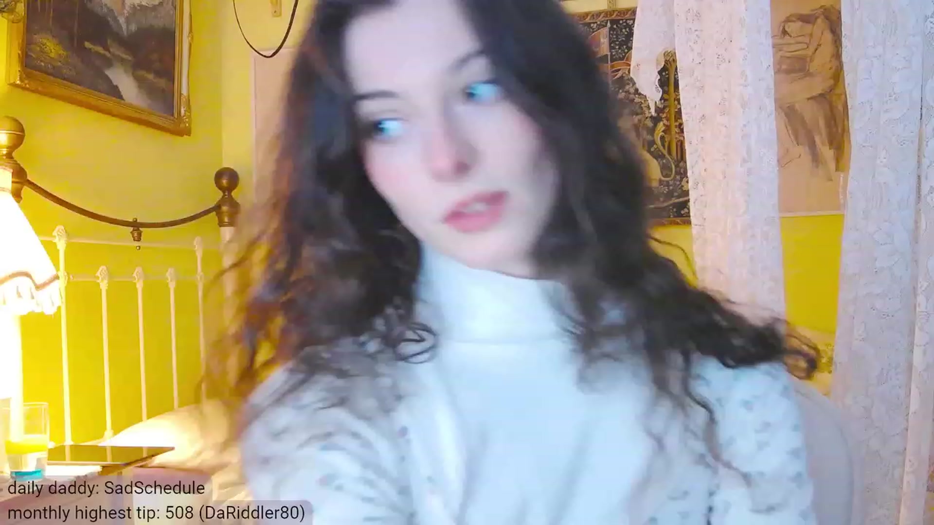 Gallery image thumbnail from viola__'s myfreecams stream on, 11/17/2023, 15:46 image 18 of 20