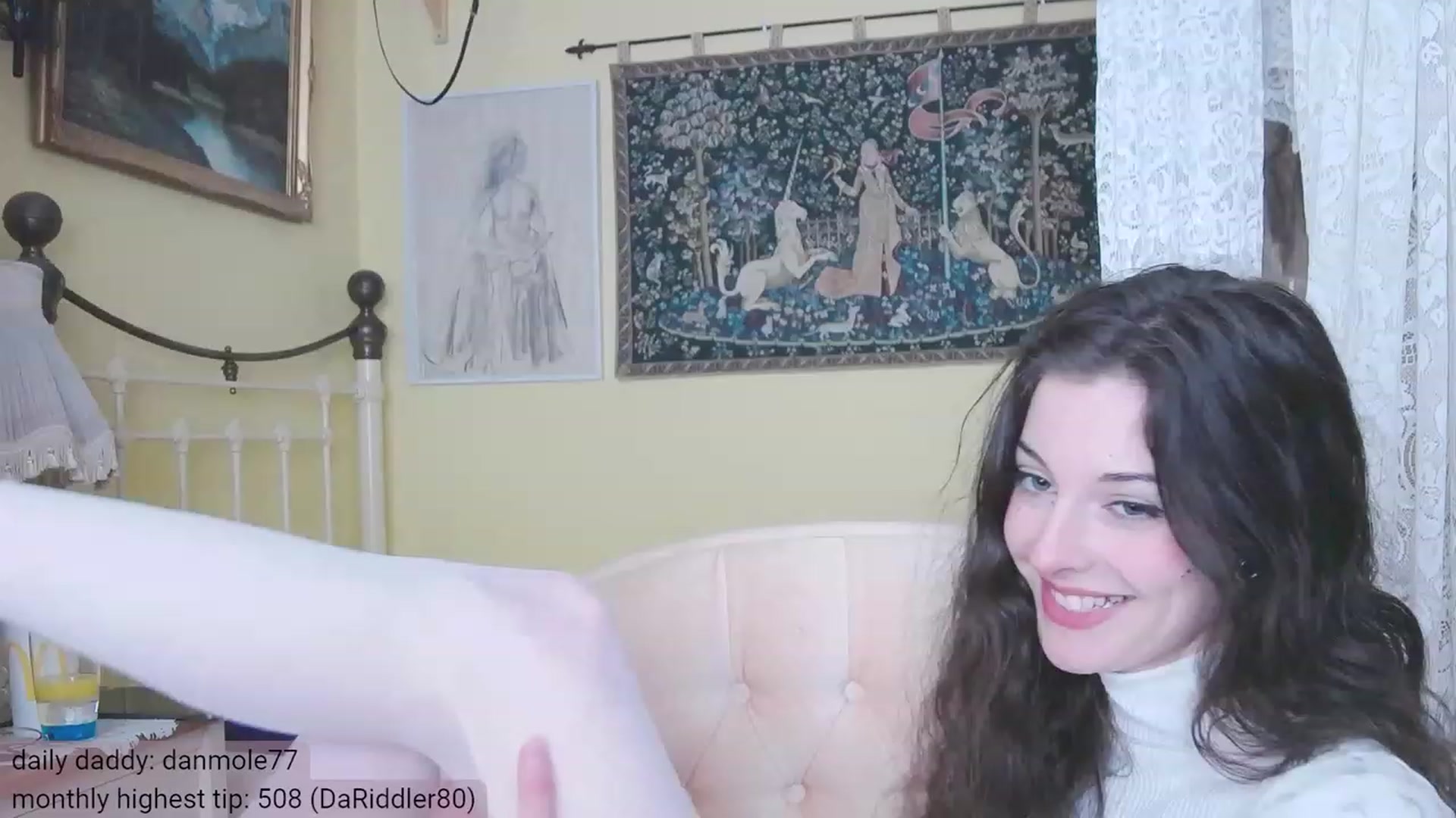 Gallery image thumbnail from viola__'s myfreecams stream on, 11/17/2023, 15:46 image 3 of 20