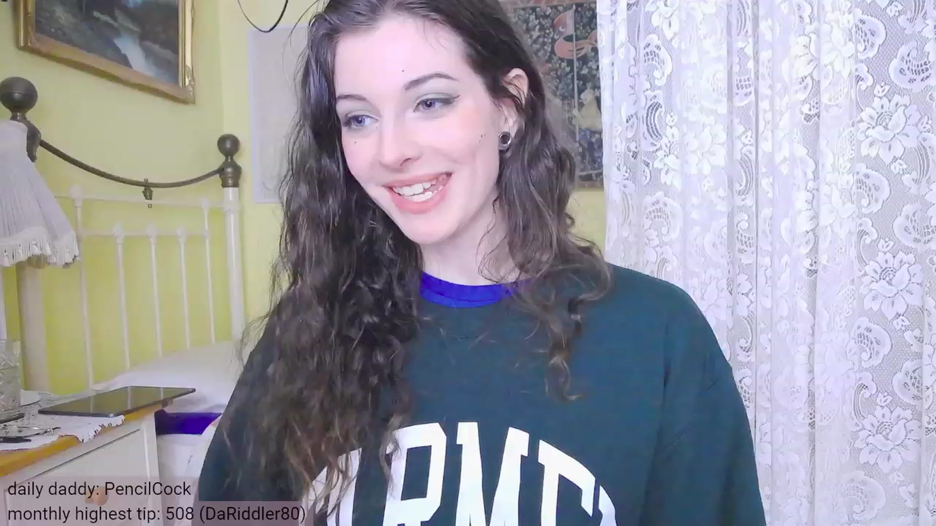 Gallery image thumbnail from viola__'s myfreecams stream on, 11/24/2023, 15:43 image 3 of 20