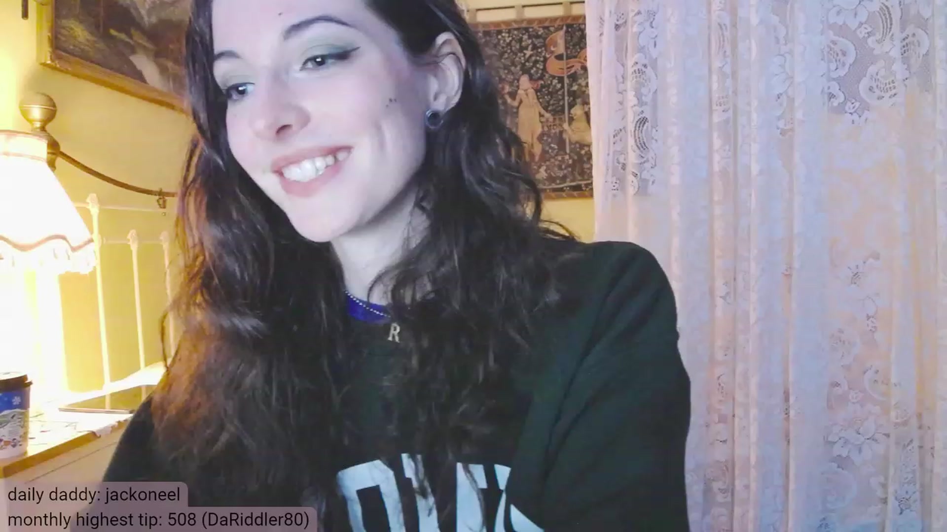 Gallery image thumbnail from viola__'s myfreecams stream on, 11/24/2023, 16:14 image 12 of 20