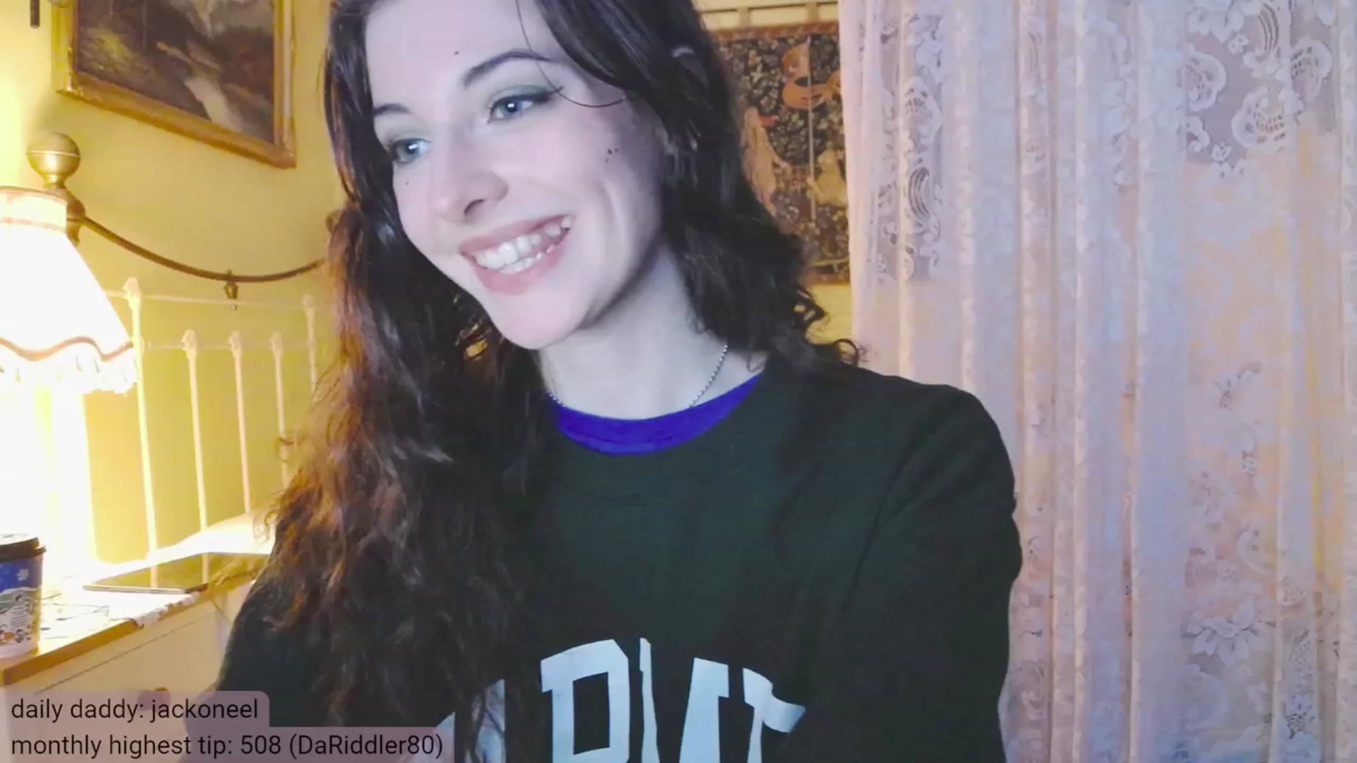 Gallery image thumbnail from viola__'s myfreecams stream on, 11/24/2023, 16:14 image 19 of 20
