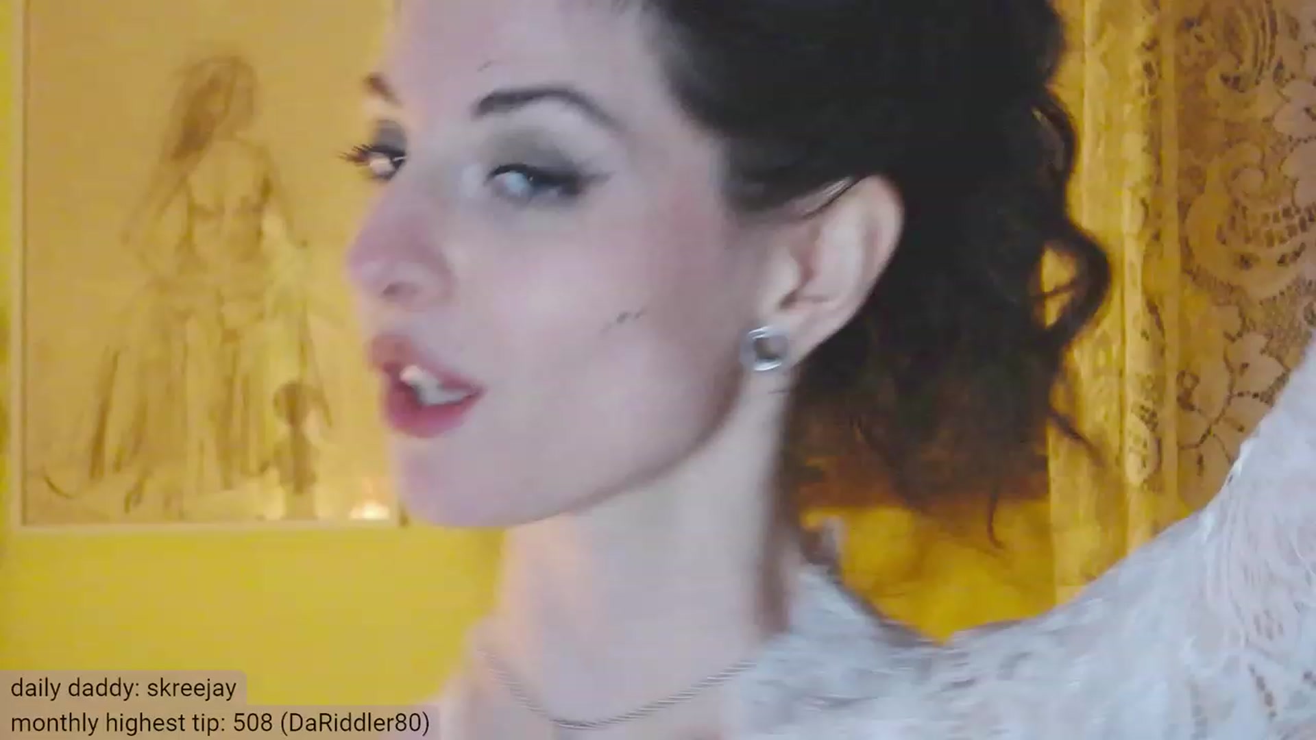 Gallery image thumbnail from viola__'s myfreecams stream on, 11/24/2023, 18:05 image 14 of 20