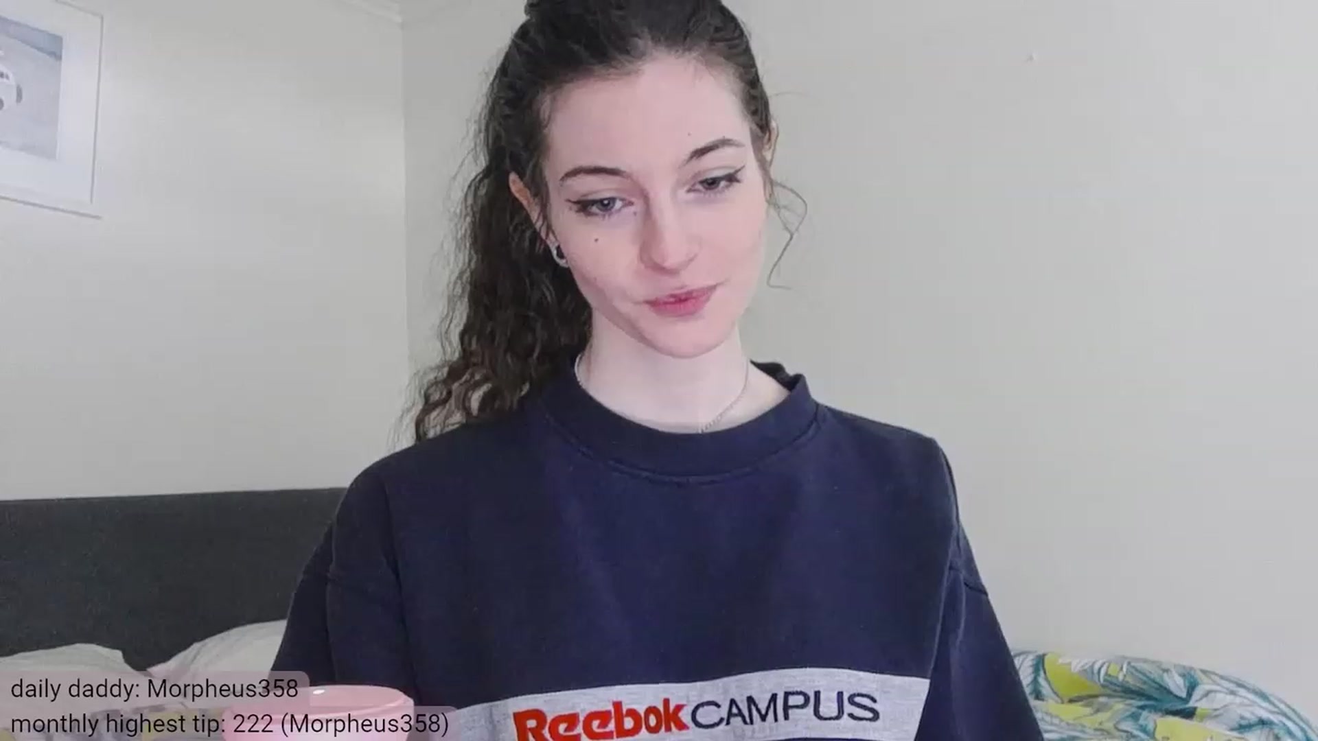 Gallery image thumbnail from viola__'s myfreecams stream on, 12/05/2023, 13:17 image 18 of 20