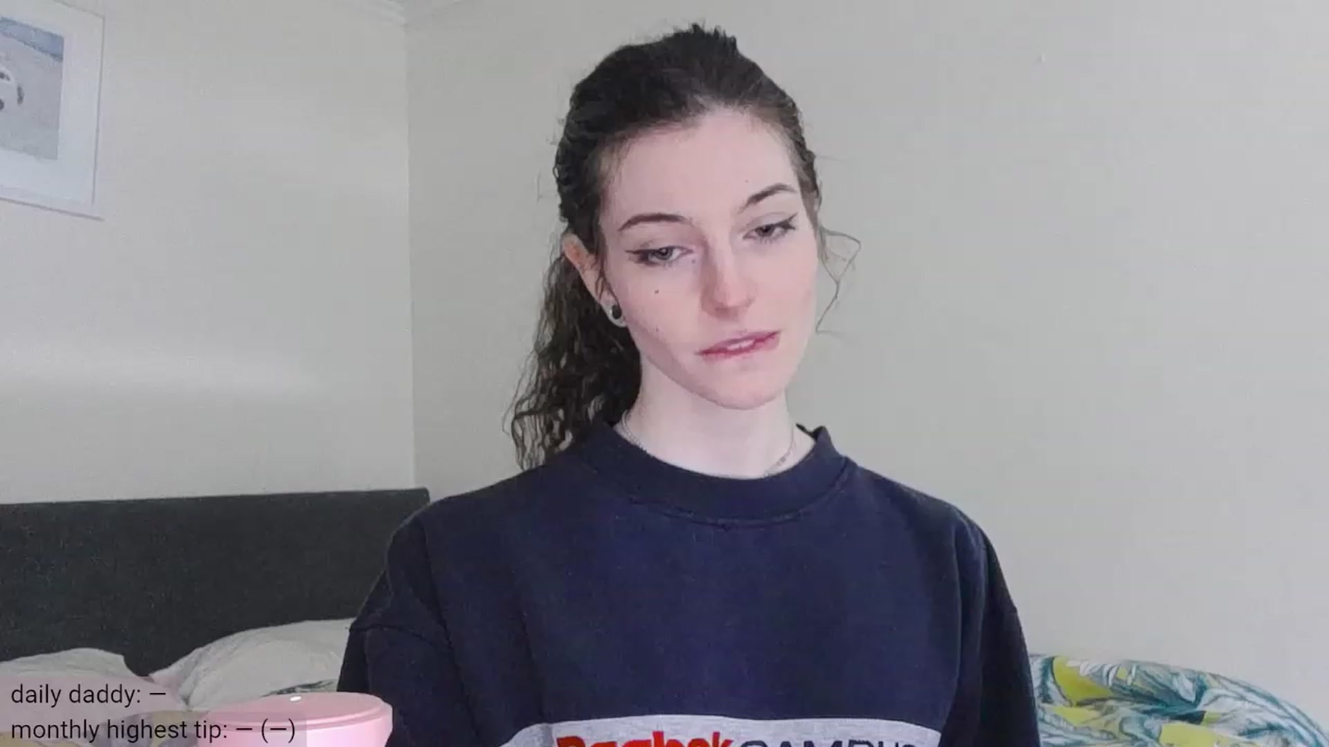 Gallery image thumbnail from viola__'s myfreecams stream on, 12/05/2023, 13:17 image 3 of 20