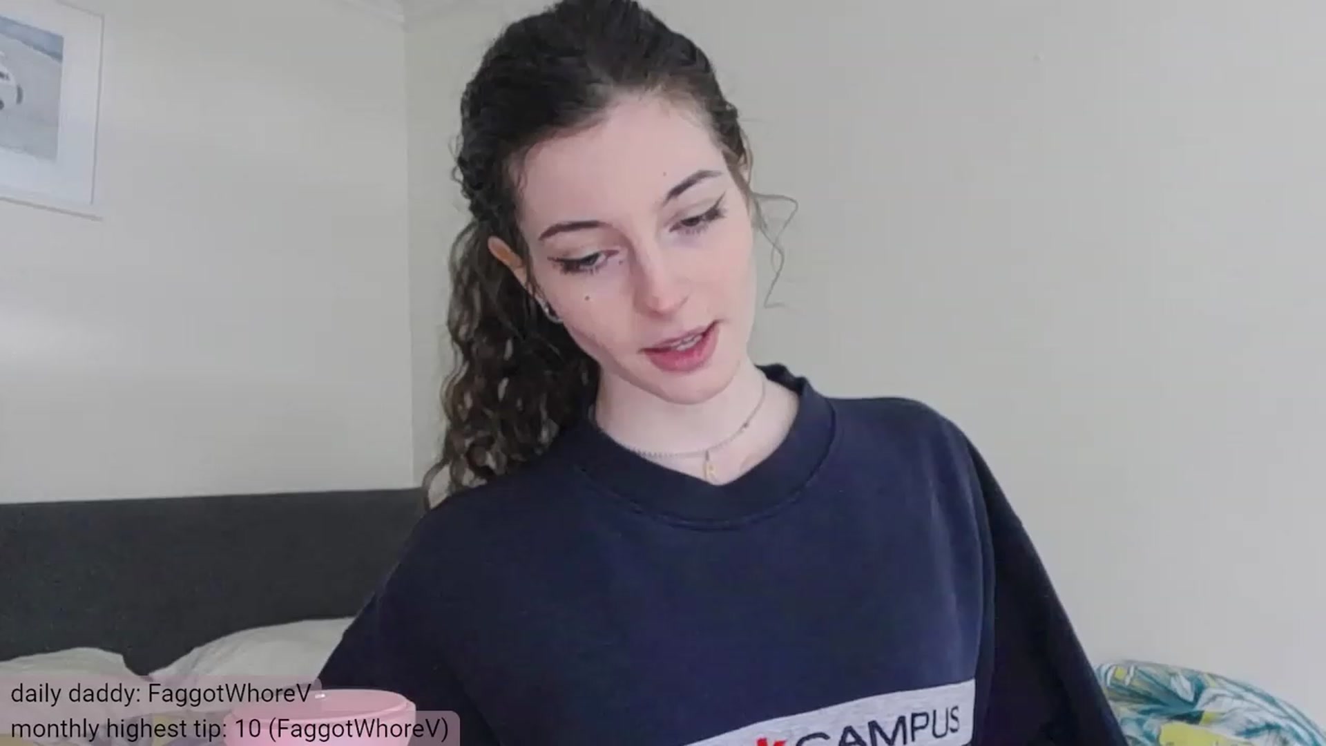 Gallery image thumbnail from viola__'s myfreecams stream on, 12/05/2023, 13:17 image 8 of 20