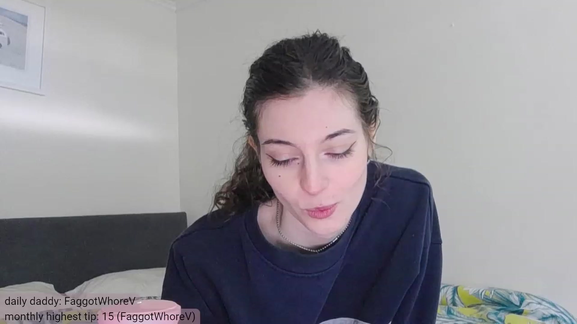 Gallery image thumbnail from viola__'s myfreecams stream on, 12/05/2023, 13:17 image 11 of 20