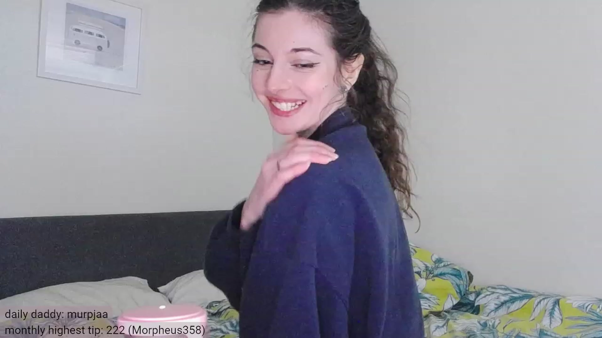 Gallery image thumbnail from viola__'s myfreecams stream on, 12/05/2023, 14:32 image 20 of 20