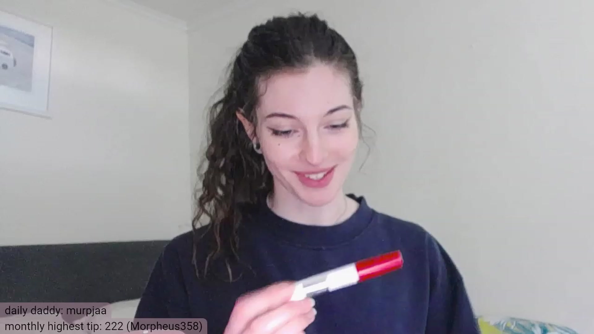 Gallery image thumbnail from viola__'s myfreecams stream on, 12/05/2023, 14:32 image 8 of 20