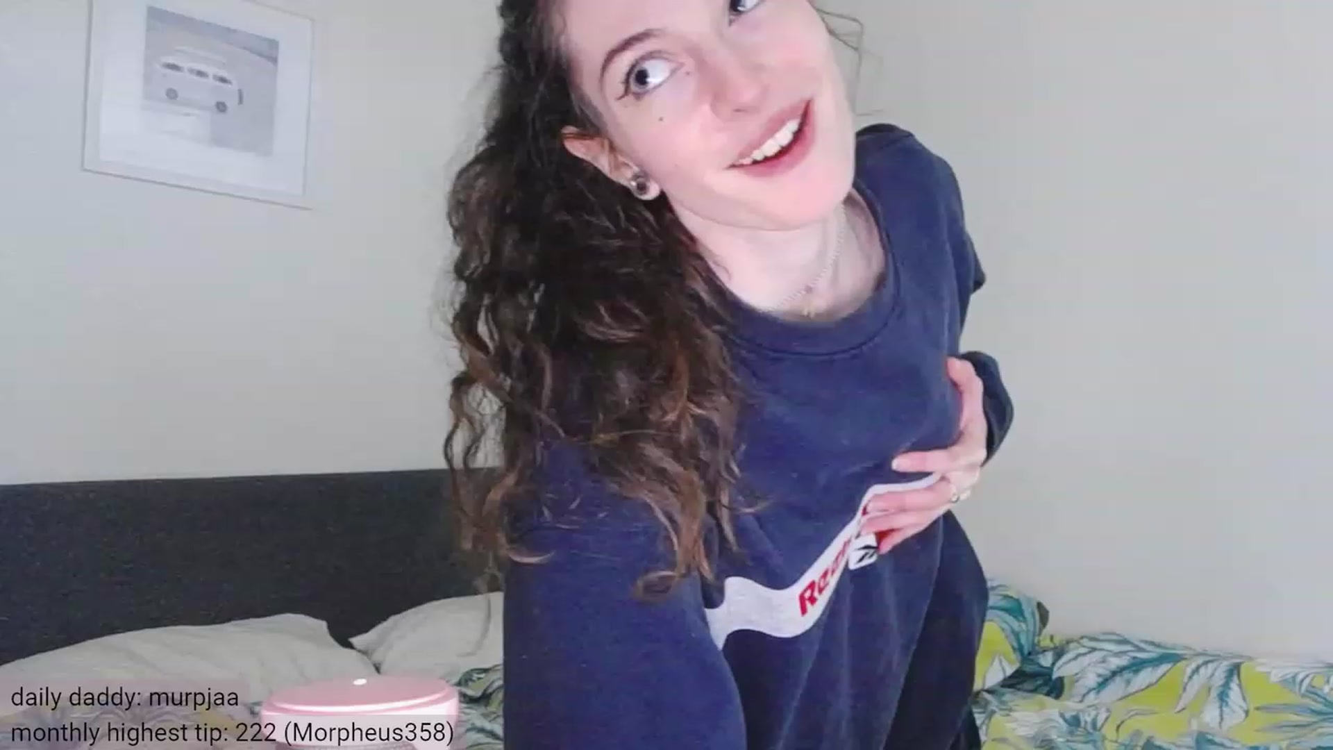 Gallery image thumbnail from viola__'s myfreecams stream on, 12/05/2023, 14:32 image 18 of 20