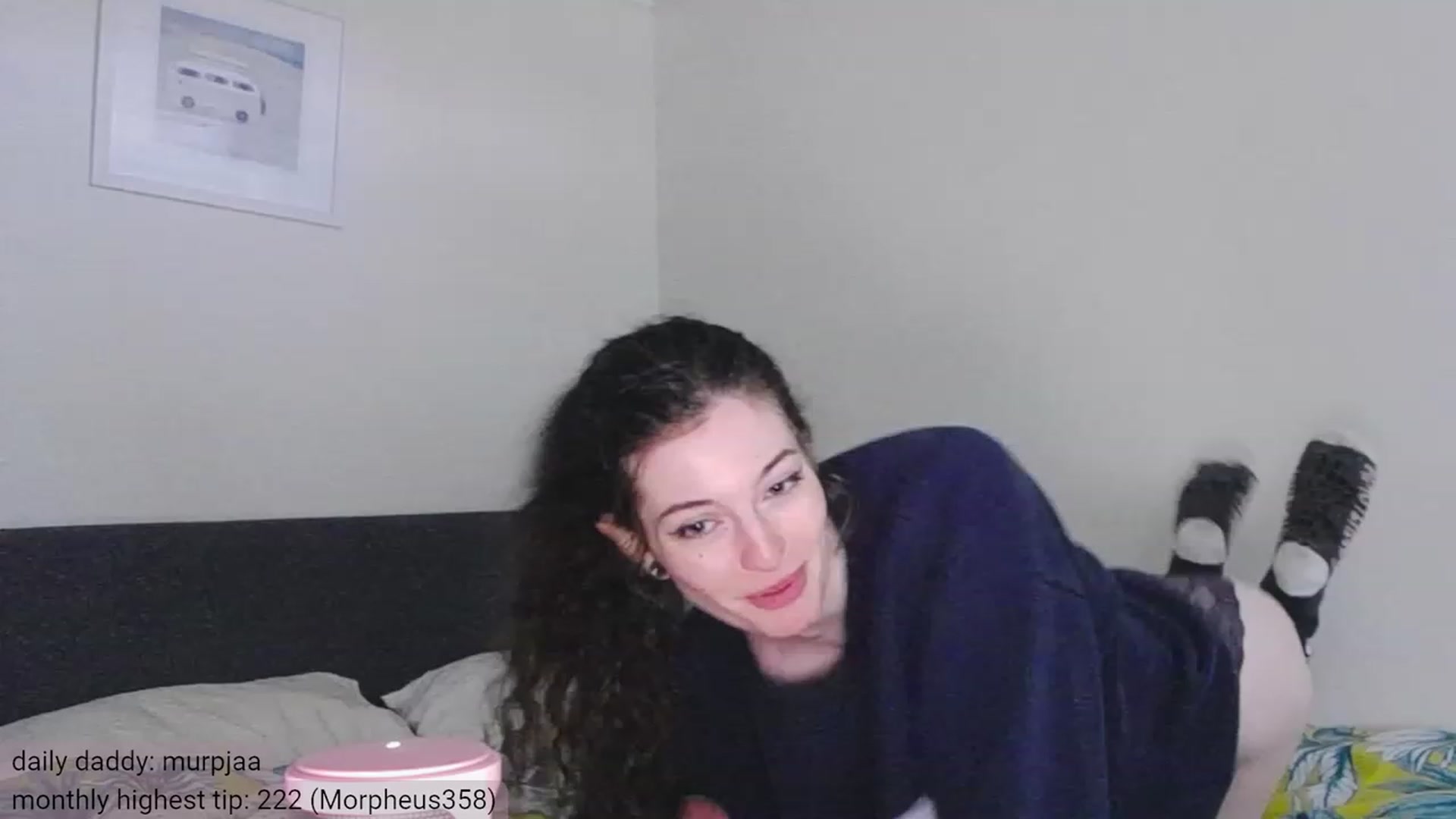 Gallery image thumbnail from viola__'s myfreecams stream on, 12/05/2023, 15:17 image 12 of 20