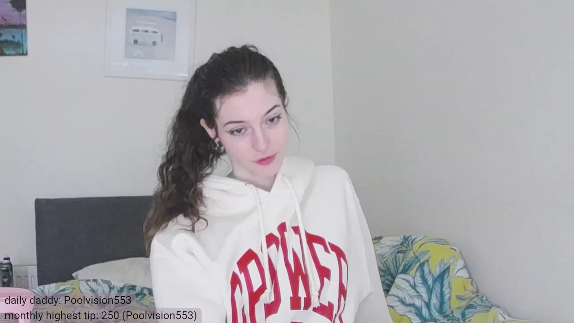 Gallery image thumbnail from viola__'s myfreecams stream on, 12/06/2023, 13:13 image 14 of 20