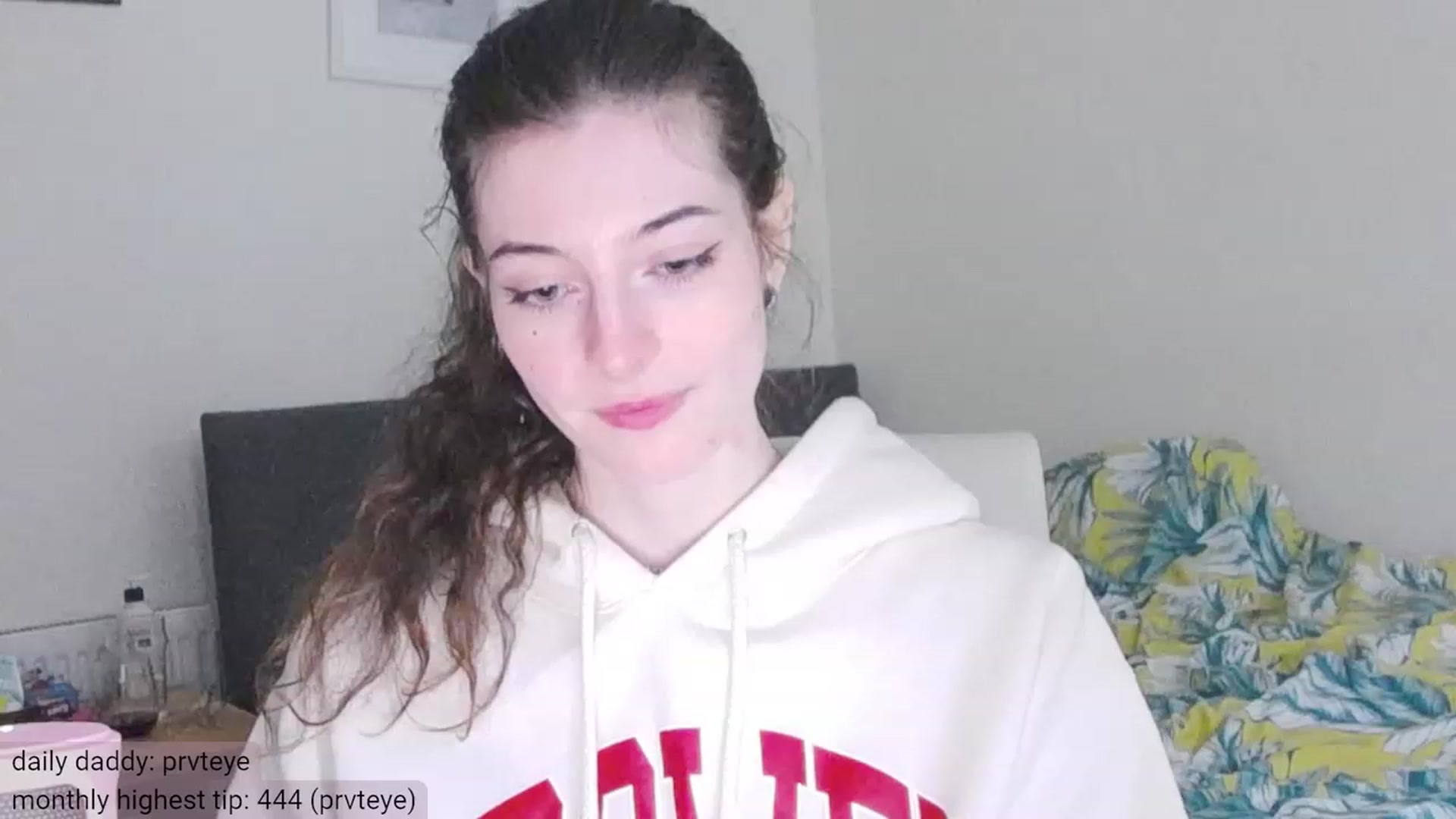 Gallery image thumbnail from viola__'s myfreecams stream on, 12/06/2023, 16:25 image 4 of 20