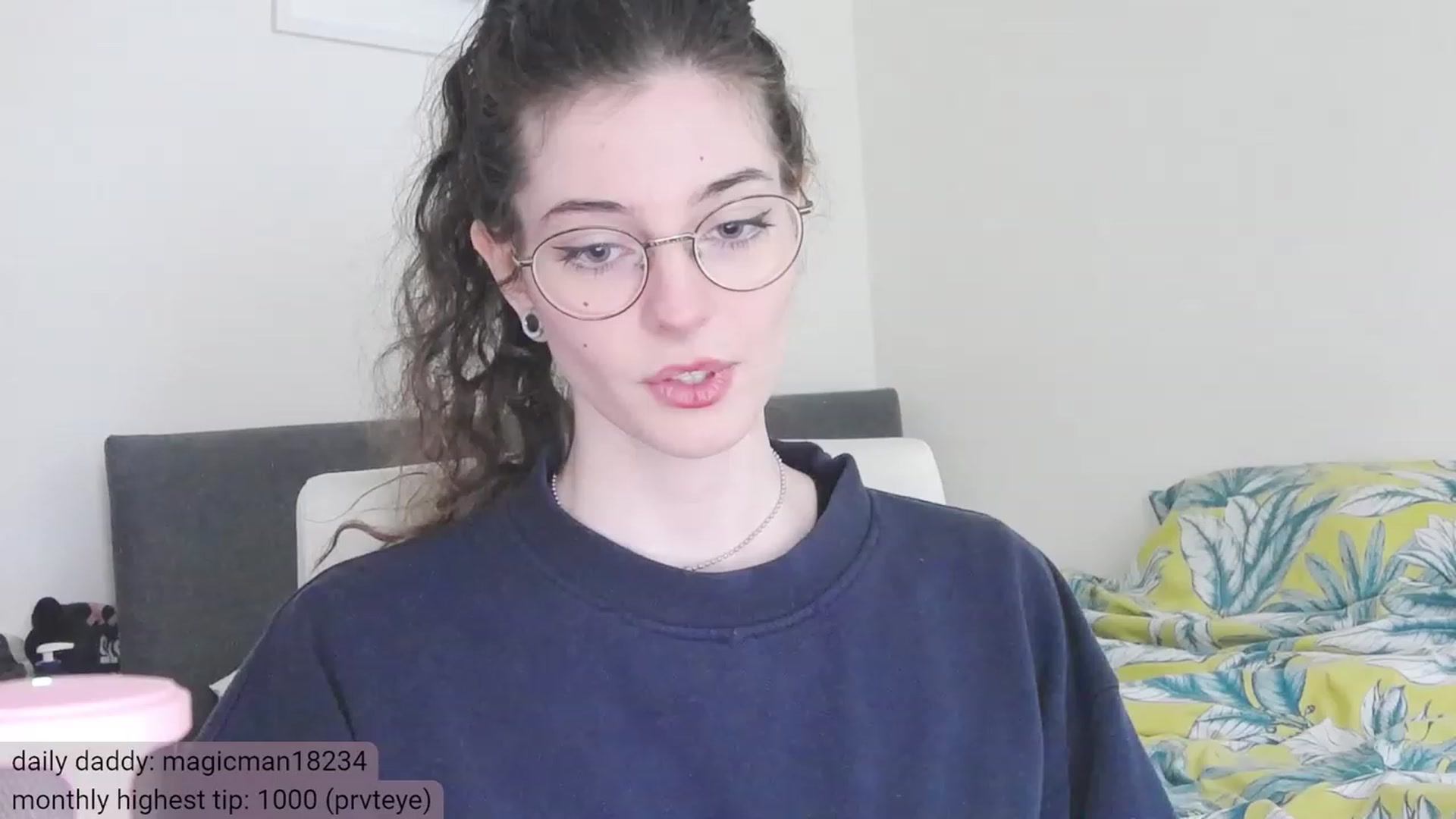 Gallery image thumbnail from viola__'s myfreecams stream on, 12/07/2023, 14:27 image 7 of 20