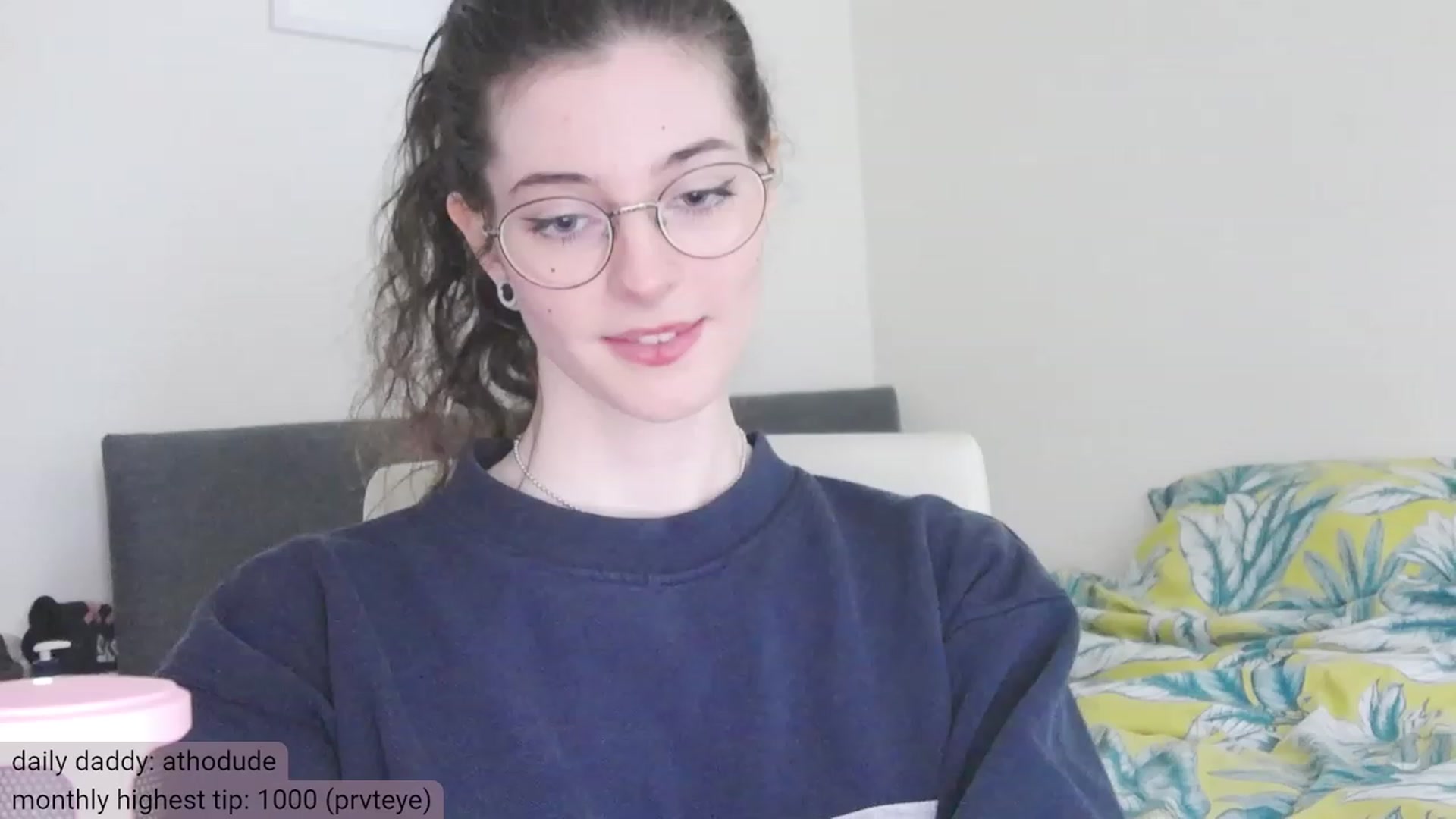 Gallery image thumbnail from viola__'s myfreecams stream on, 12/07/2023, 14:27 image 16 of 20