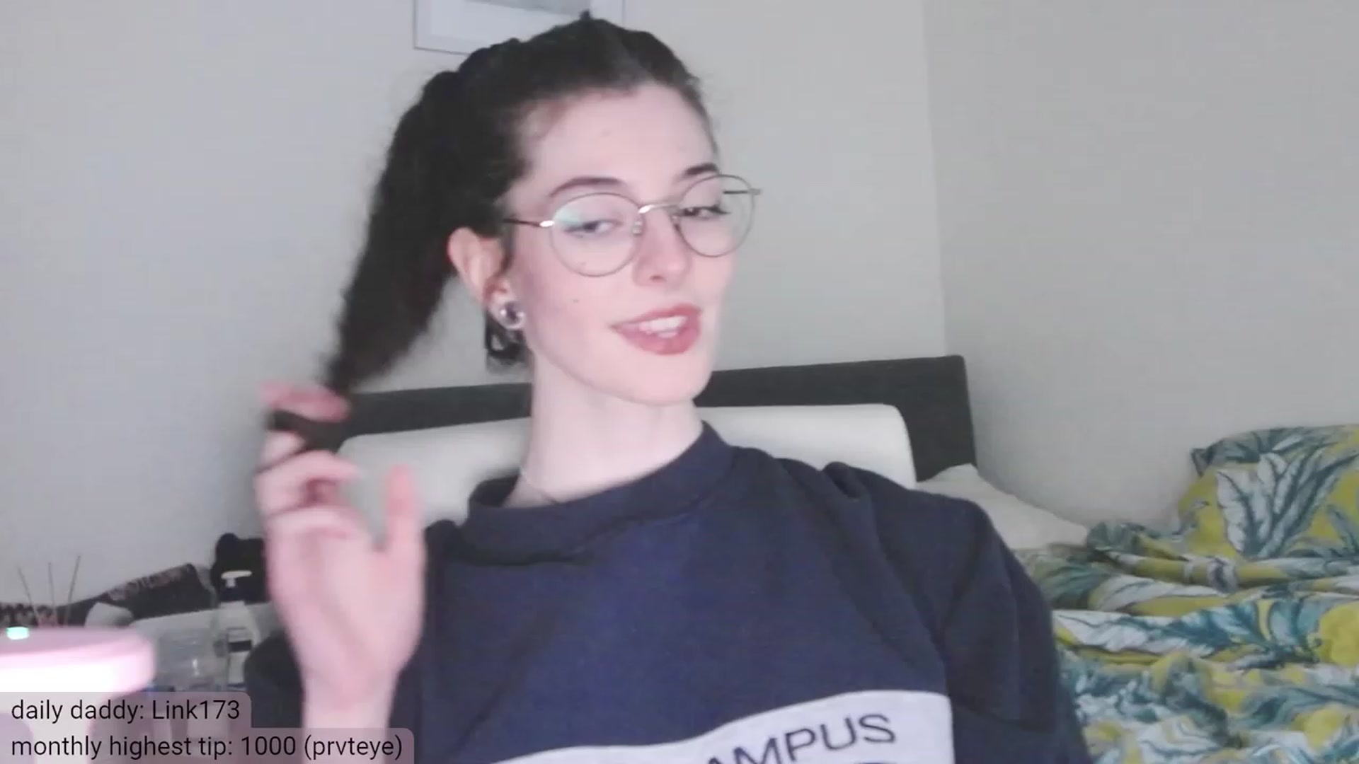 Gallery image thumbnail from viola__'s myfreecams stream on, 12/07/2023, 15:41 image 19 of 20