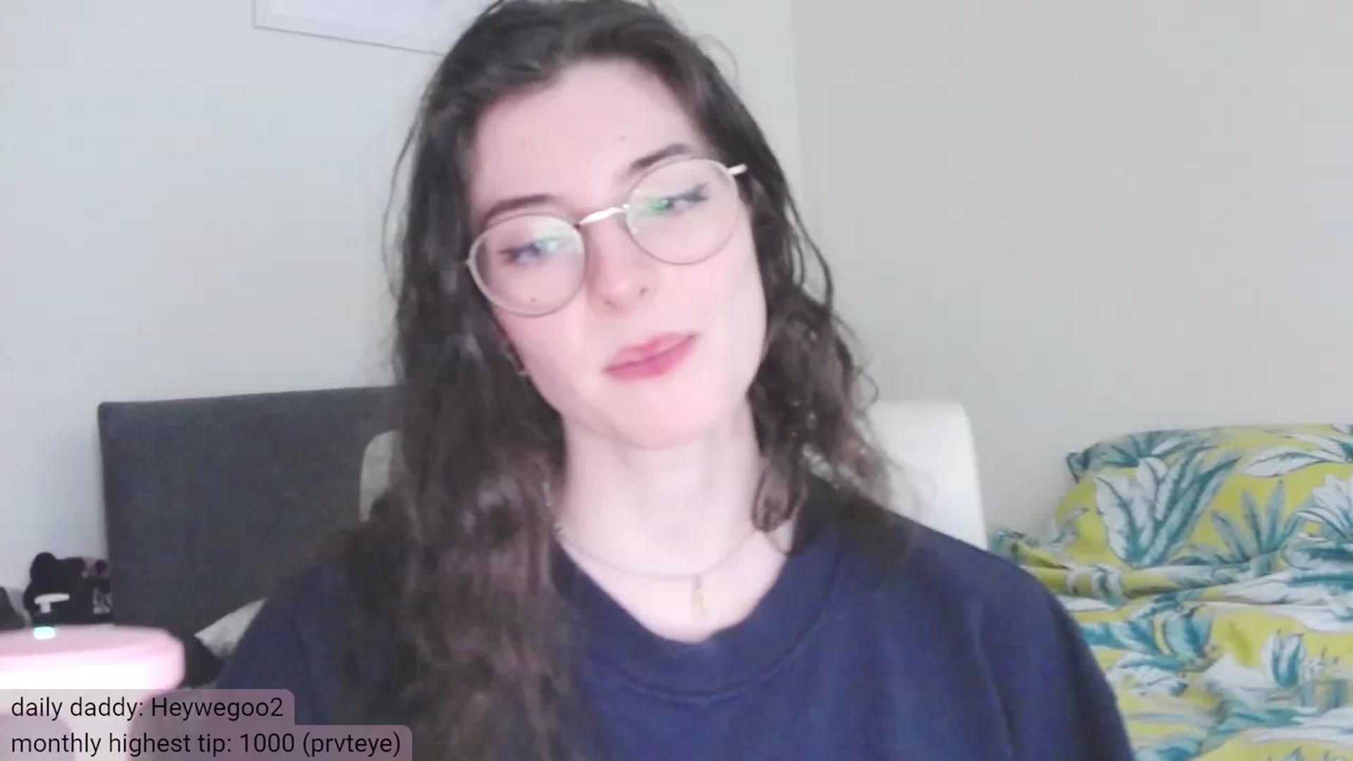 Gallery image thumbnail from viola__'s myfreecams stream on, 12/07/2023, 15:41 image 6 of 20