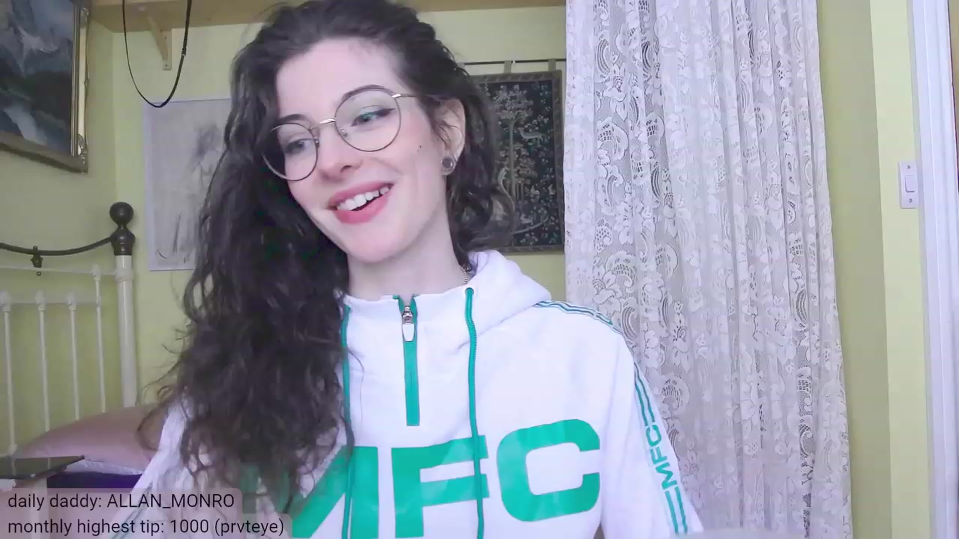 Gallery image thumbnail from viola__'s myfreecams stream on, 12/14/2023, 14:24 image 5 of 20