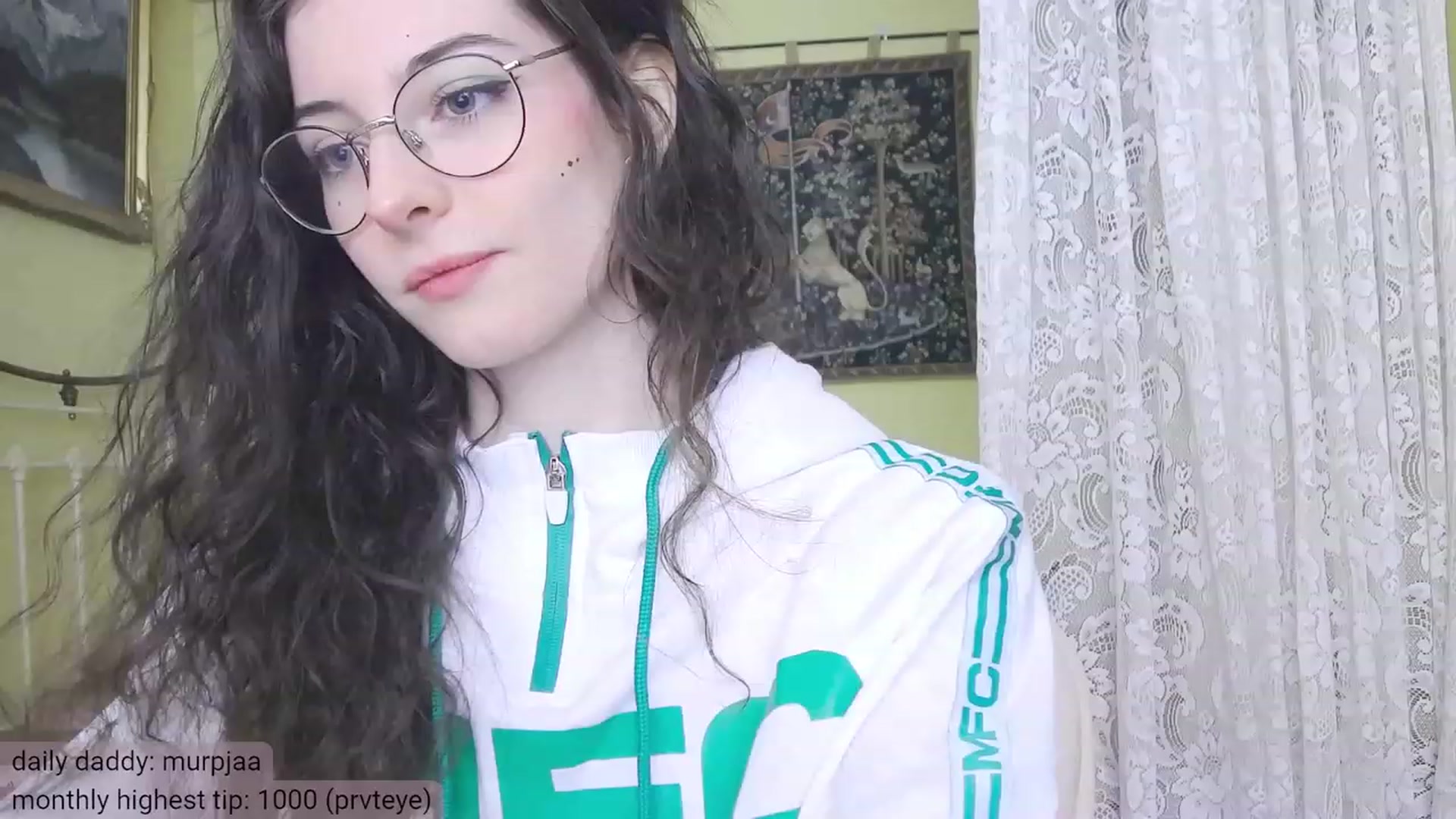 Gallery image thumbnail from viola__'s myfreecams stream on, 12/14/2023, 14:52 image 18 of 20