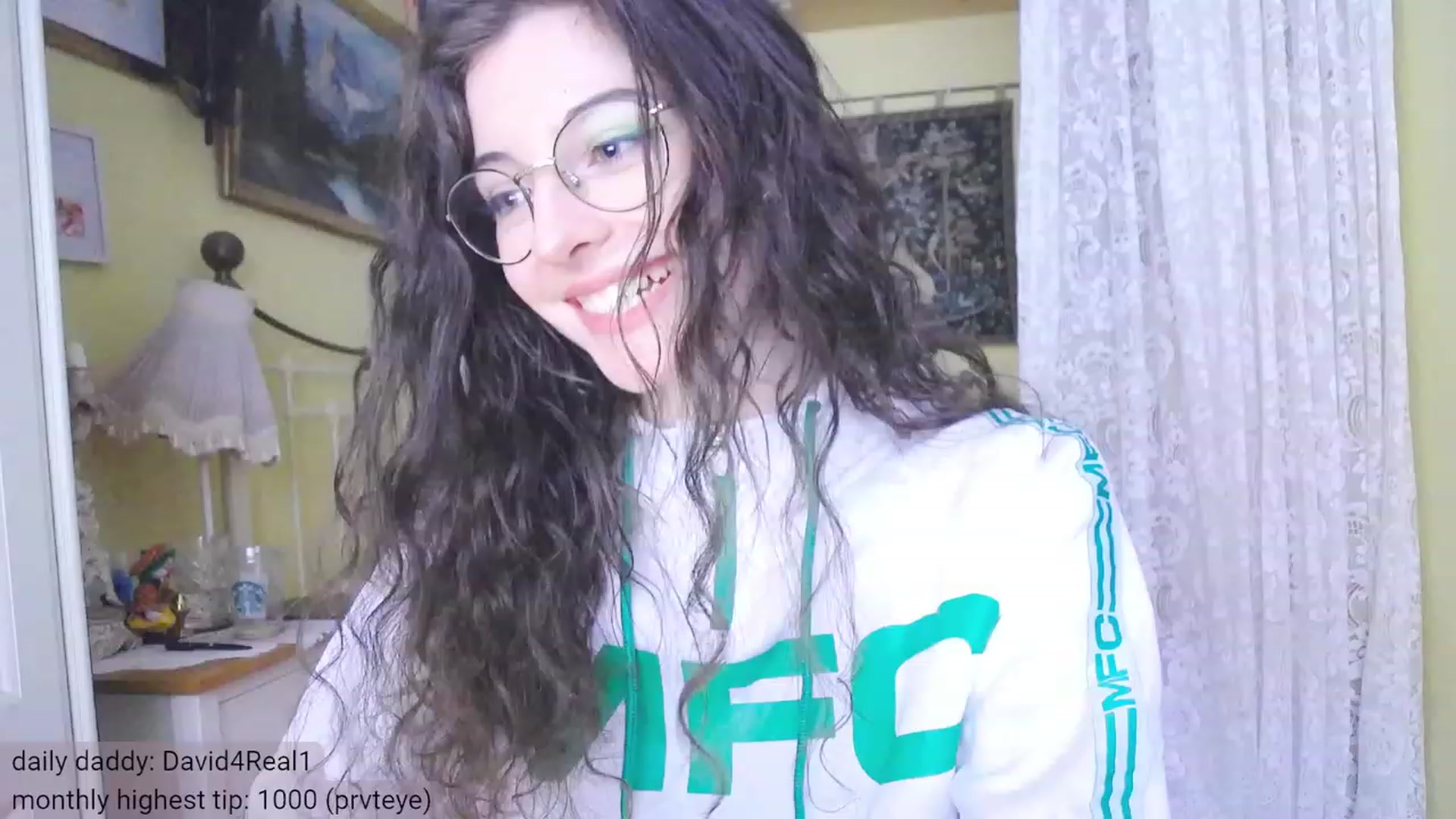 Gallery image thumbnail from viola__'s myfreecams stream on, 12/14/2023, 16:28 image 10 of 20