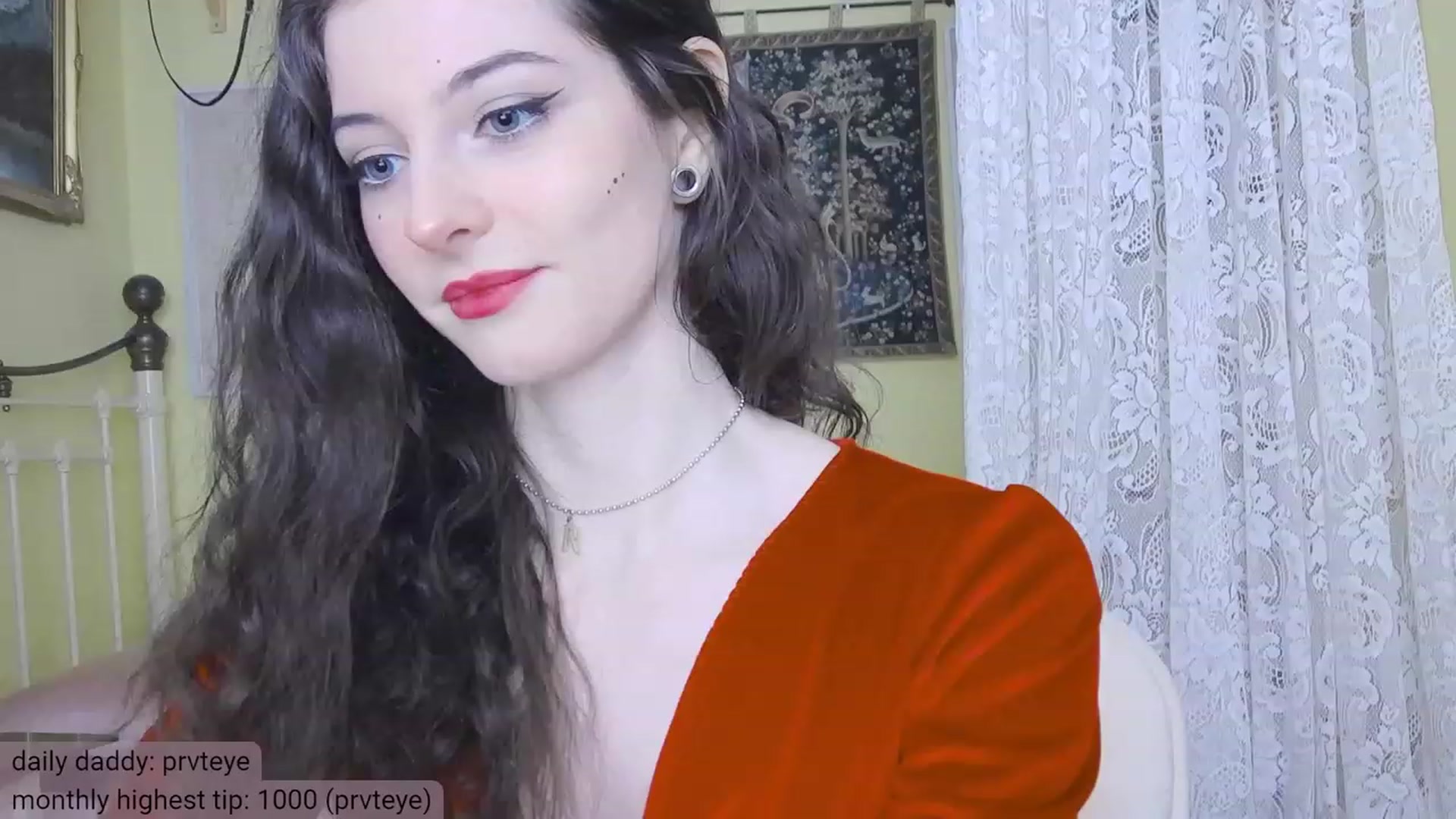 Gallery image thumbnail from viola__'s myfreecams stream on, 12/15/2023, 15:31 image 2 of 20