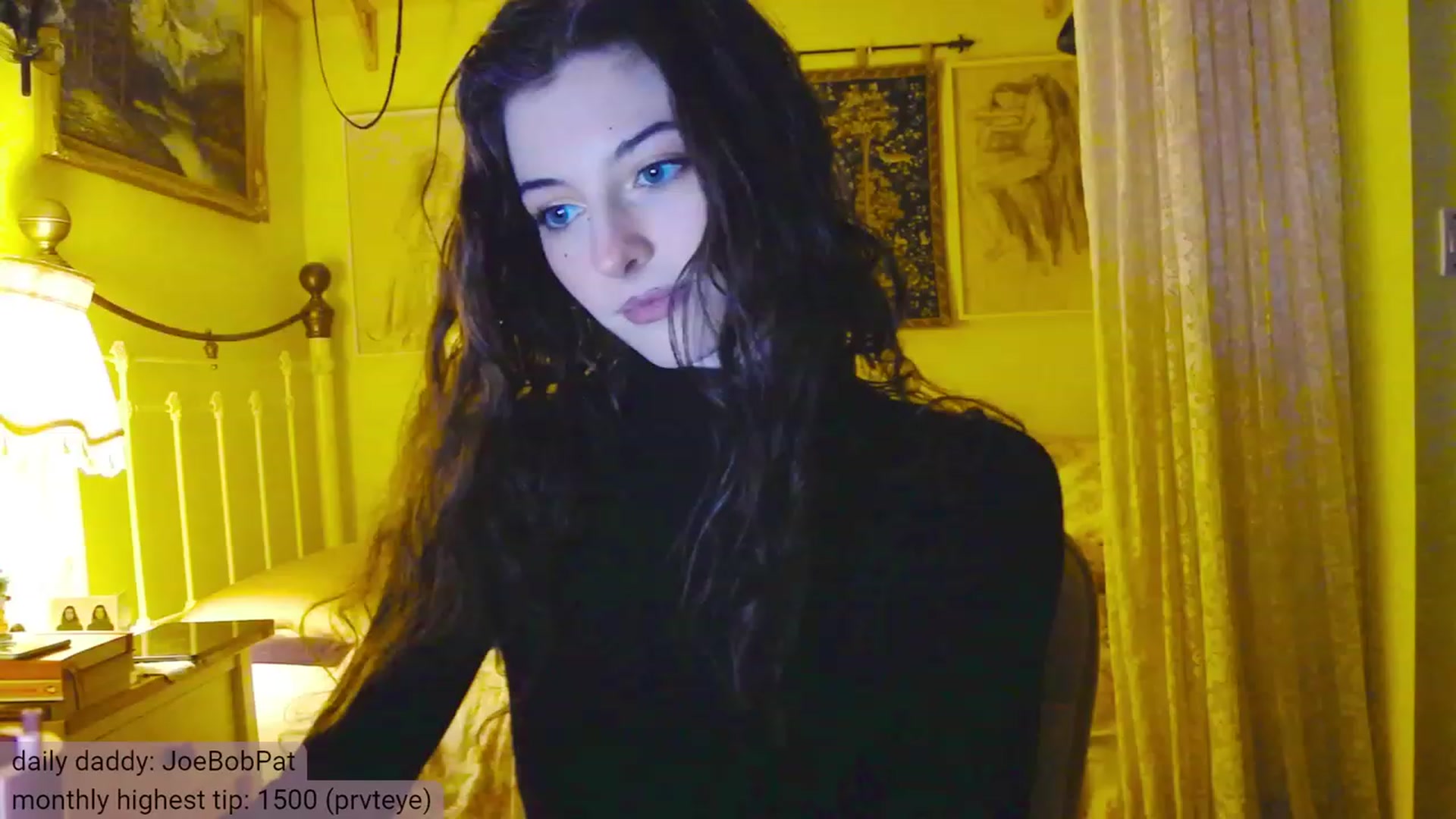 Gallery image thumbnail from viola__'s myfreecams stream on, 12/20/2023, 18:34 image 6 of 20