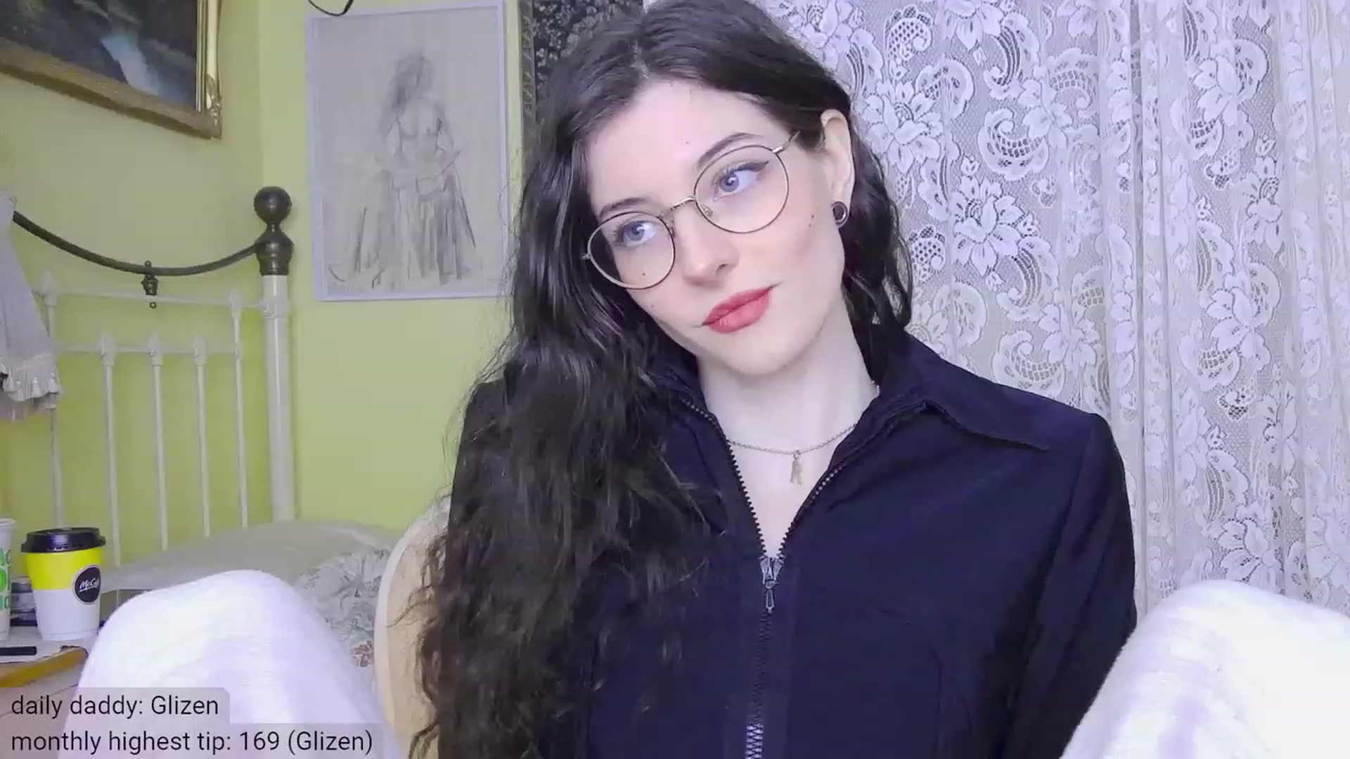 Gallery image thumbnail from viola__'s myfreecams stream on, 01/05/2024, 17:44 image 1 of 20