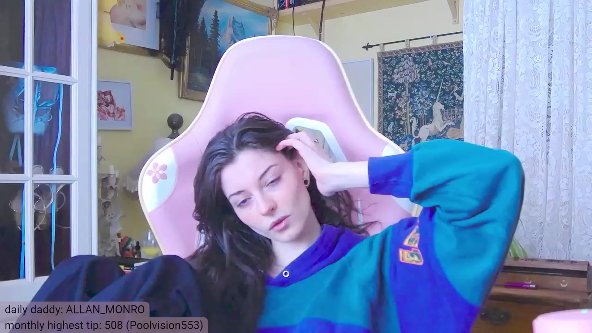 Gallery image thumbnail from viola__'s myfreecams stream on, 01/18/2024, 14:49 image 9 of 20