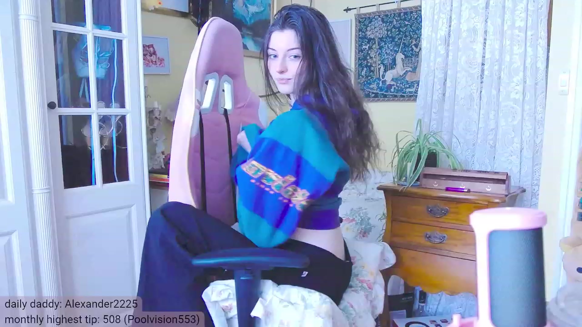 Gallery image thumbnail from viola__'s myfreecams stream on, 01/18/2024, 14:49 image 13 of 20