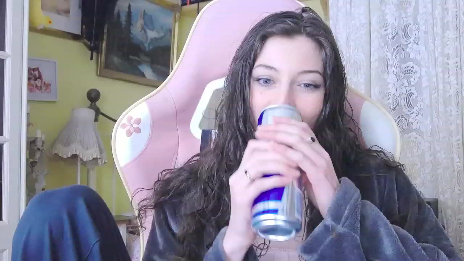 Gallery image thumbnail from viola__'s myfreecams stream on, 01/24/2024, 15:14 image 19 of 20