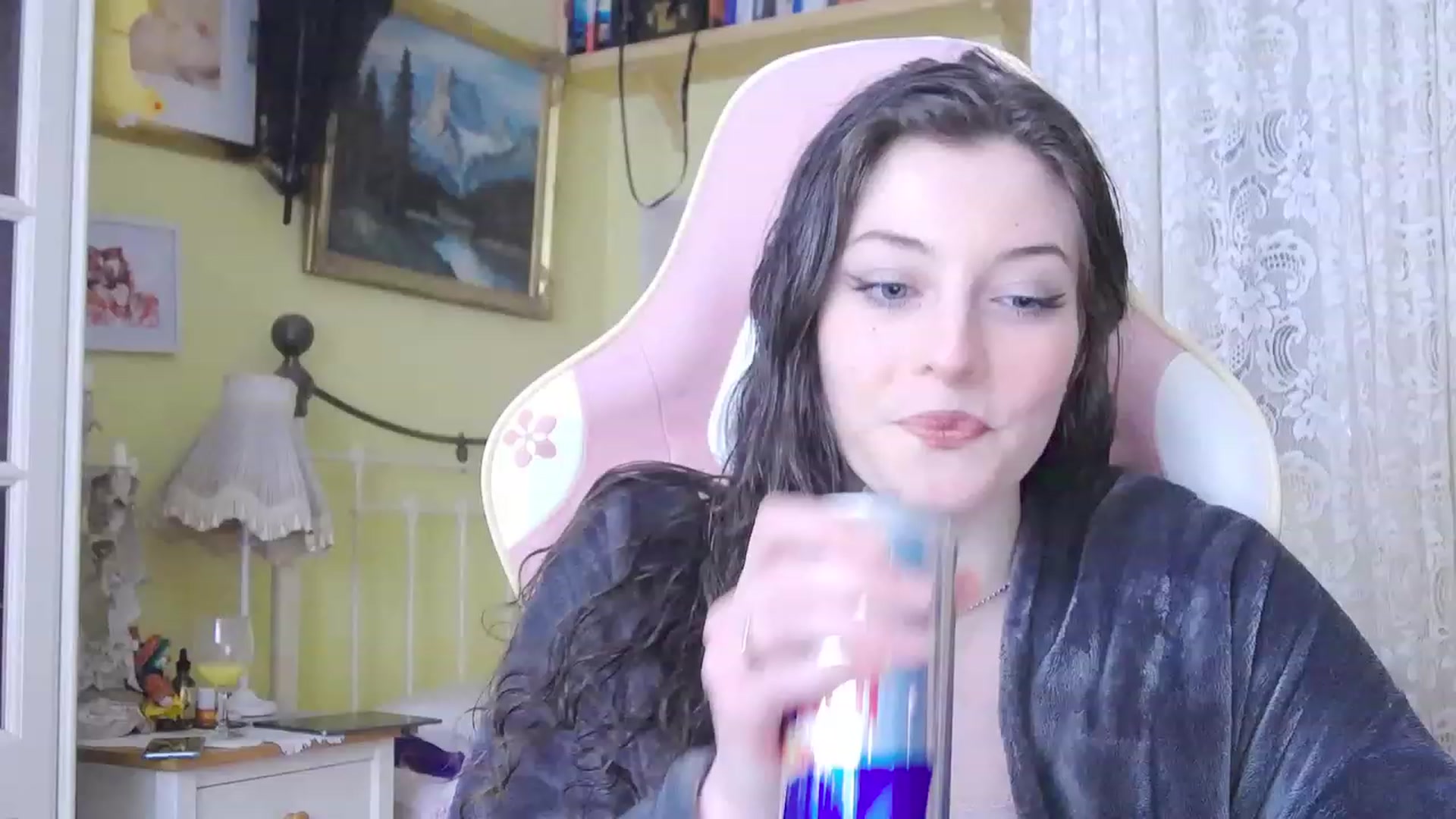 Gallery image thumbnail from viola__'s myfreecams stream on, 01/24/2024, 15:14 image 8 of 20