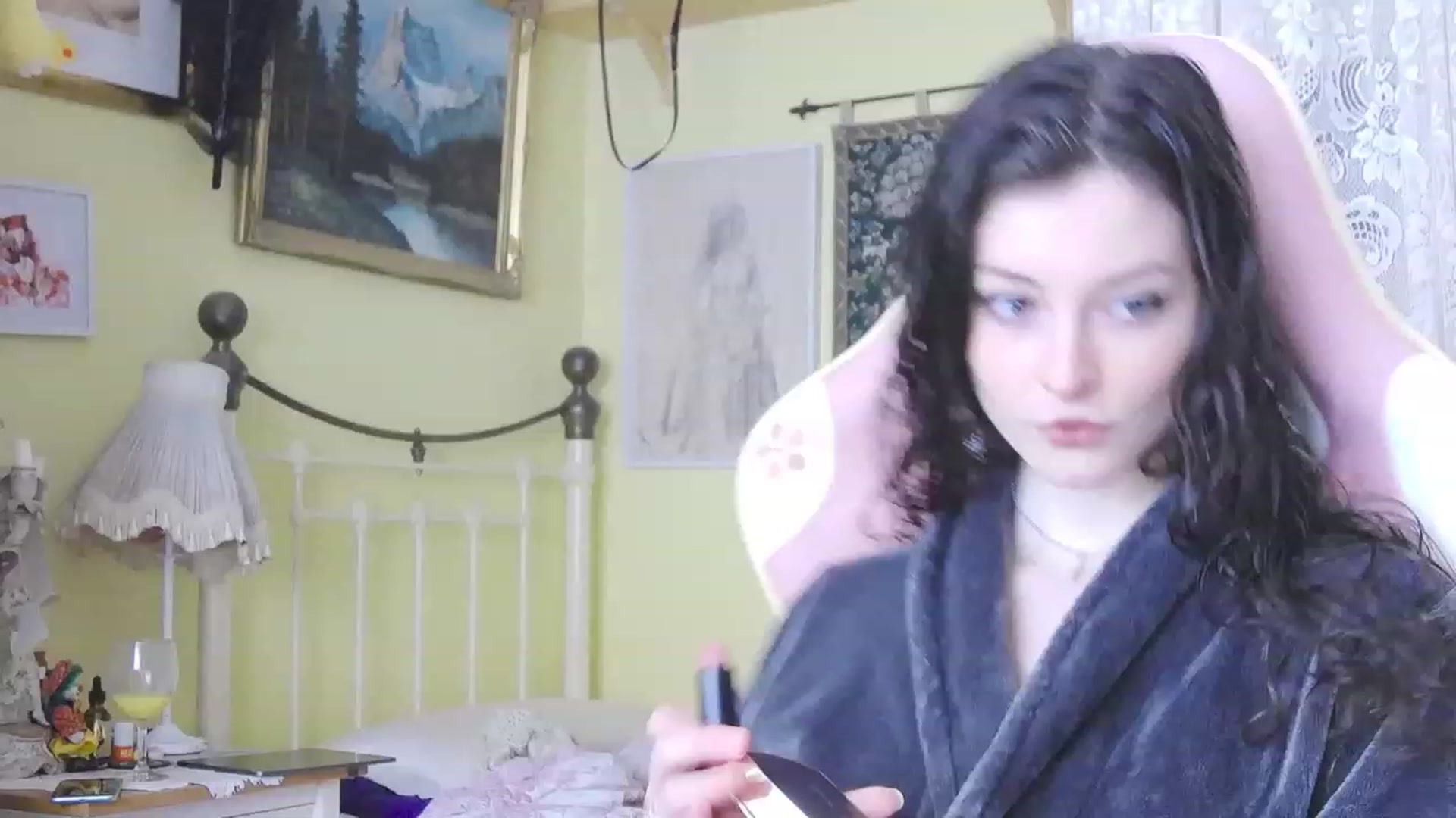 Gallery image thumbnail from viola__'s myfreecams stream on, 01/24/2024, 15:14 image 2 of 20