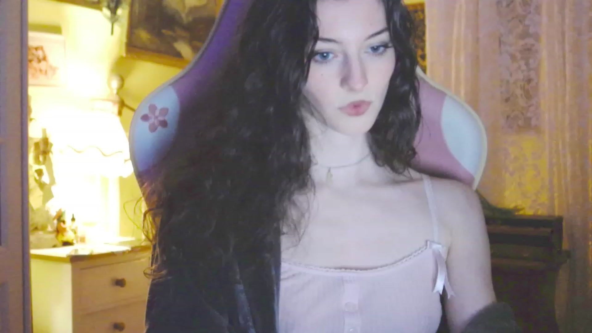 Gallery image thumbnail from viola__'s myfreecams stream on, 01/24/2024, 17:23 image 17 of 20