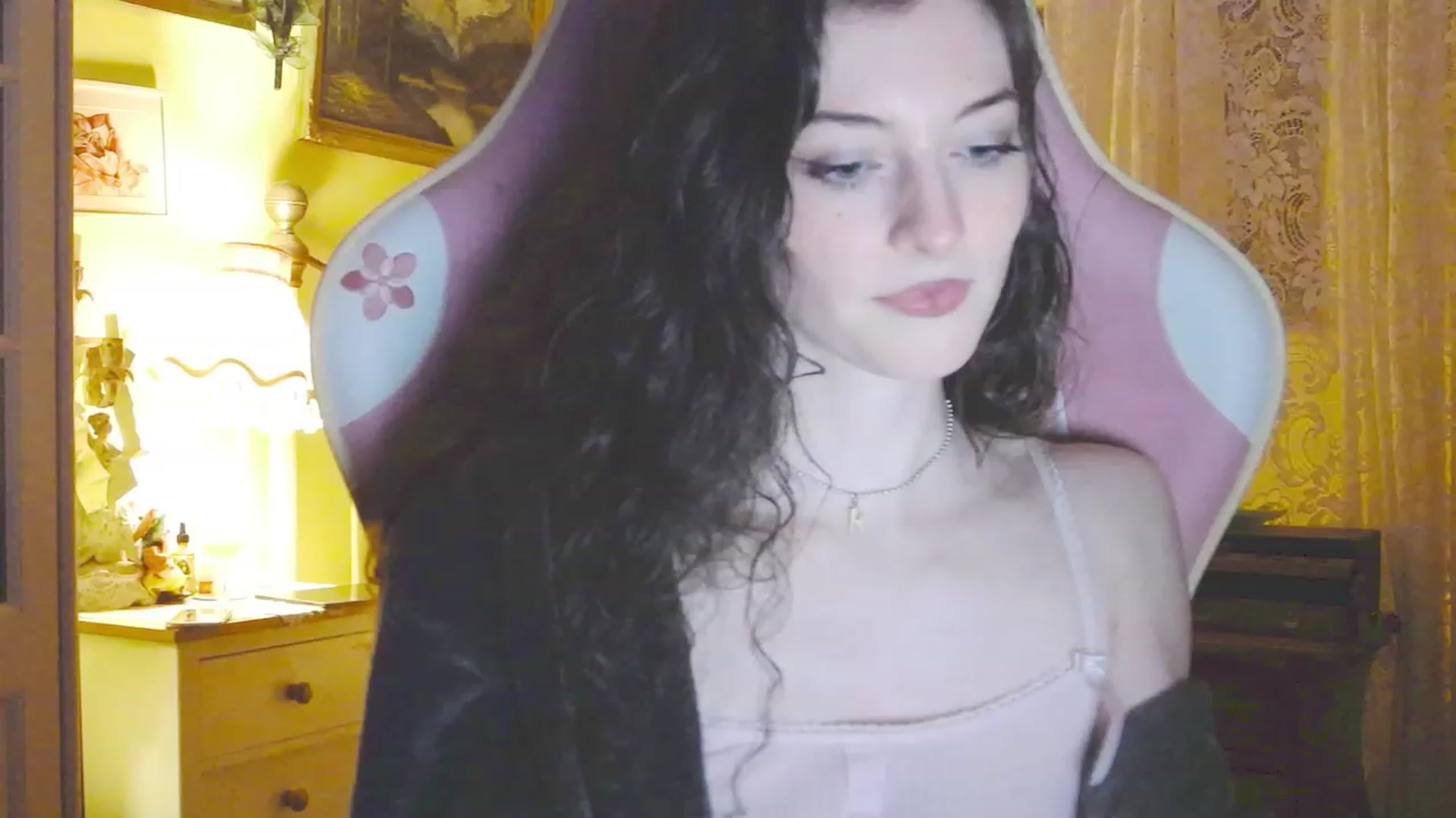 Gallery image thumbnail from viola__'s myfreecams stream on, 01/24/2024, 17:23 image 20 of 20