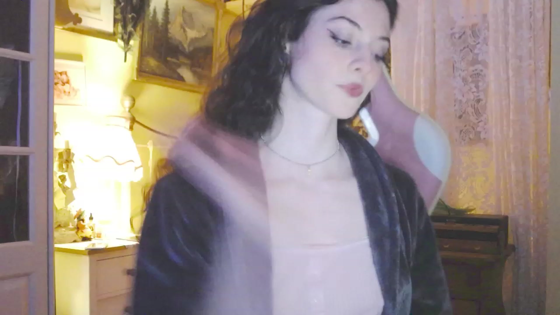 Gallery image thumbnail from viola__'s myfreecams stream on, 01/24/2024, 17:23 image 14 of 20