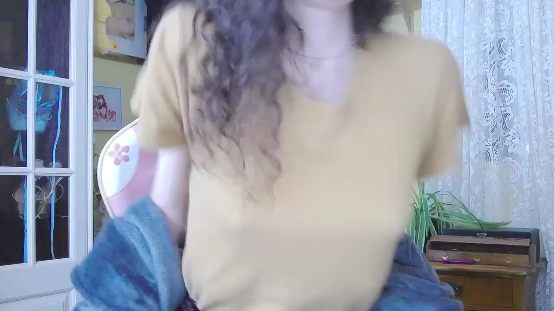 Gallery image thumbnail from viola__'s myfreecams stream on, 01/25/2024, 16:40 image 3 of 20
