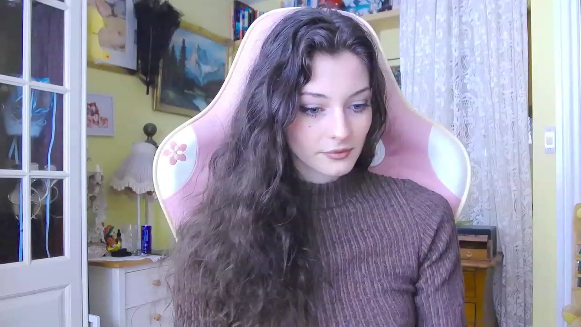 Gallery image thumbnail from viola__'s myfreecams stream on, 01/26/2024, 15:40 image 9 of 20