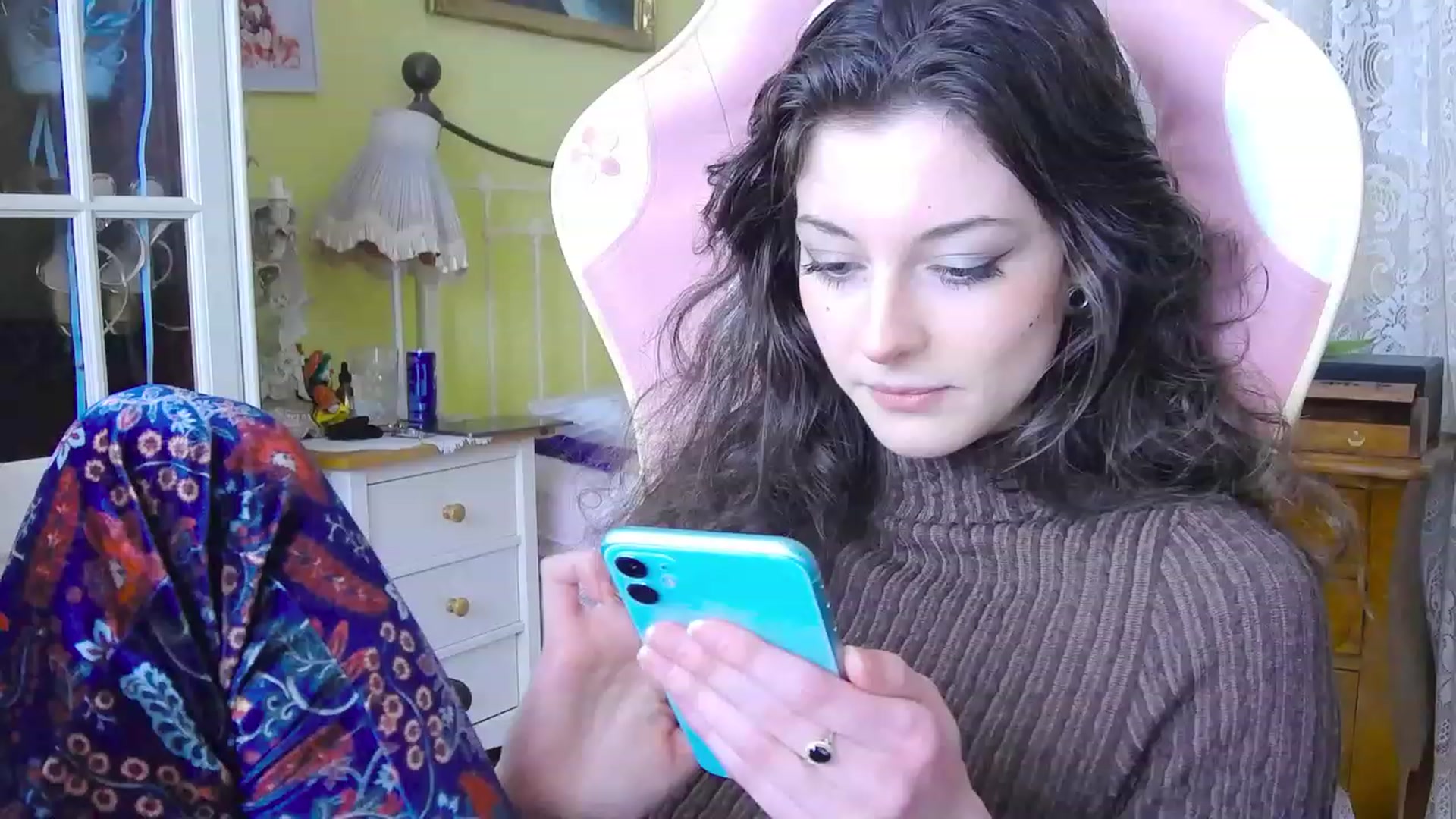 Gallery image thumbnail from viola__'s myfreecams stream on, 01/26/2024, 15:40 image 4 of 20