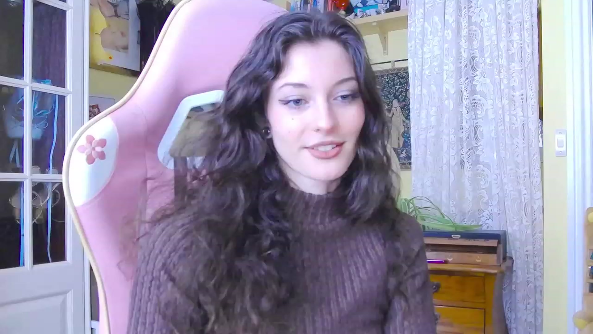 Gallery image thumbnail from viola__'s myfreecams stream on, 01/26/2024, 15:40 image 10 of 20